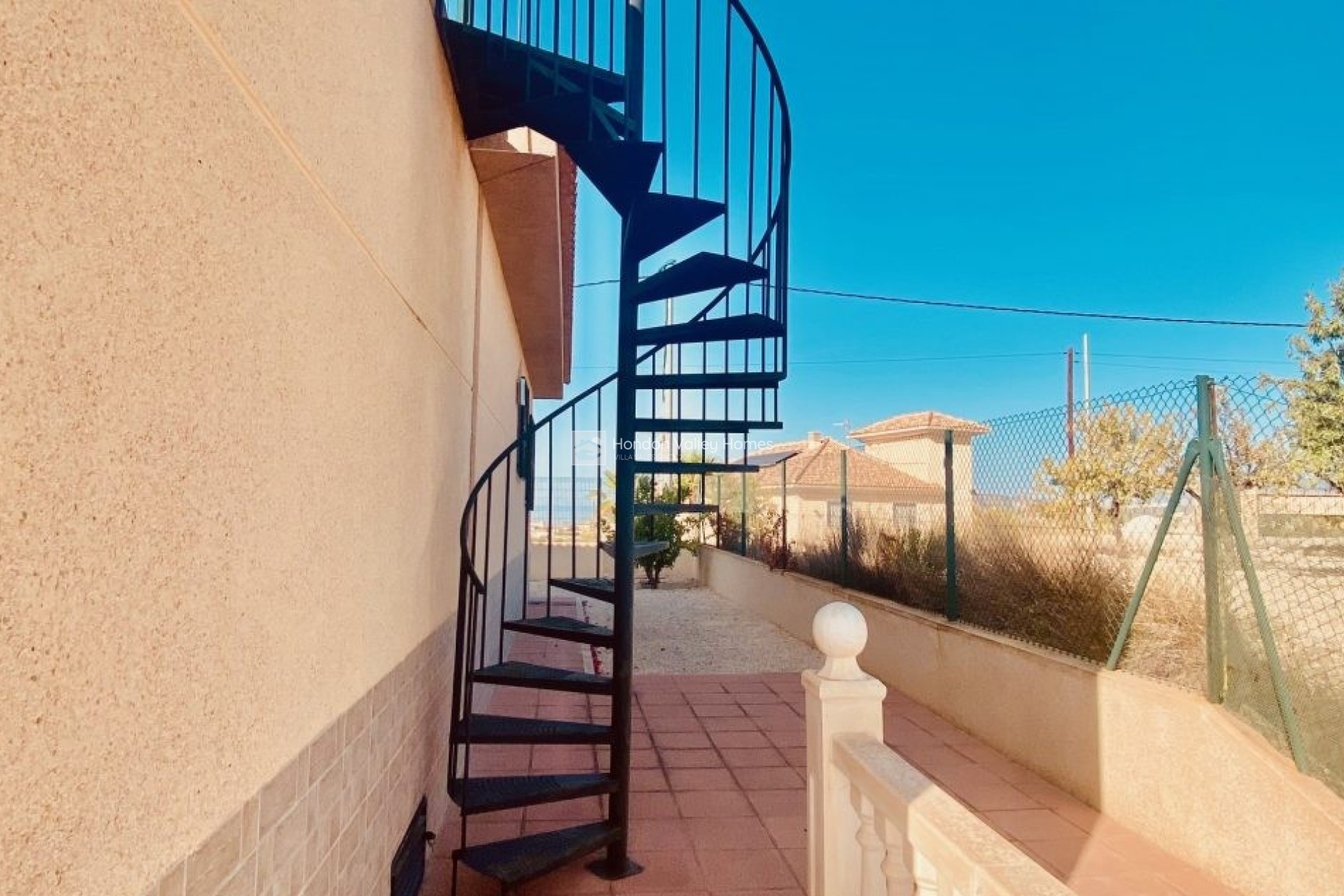 Resale - Villa - Macisvenda