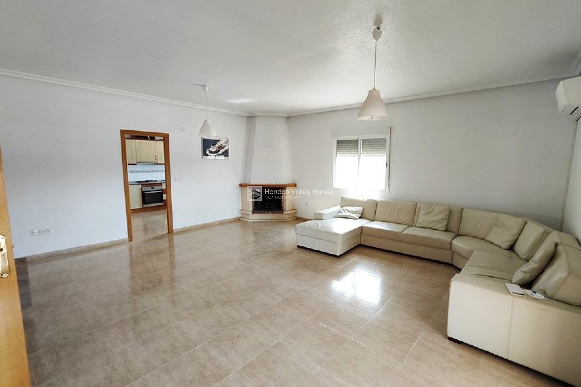Resale - Villa - Macisvenda
