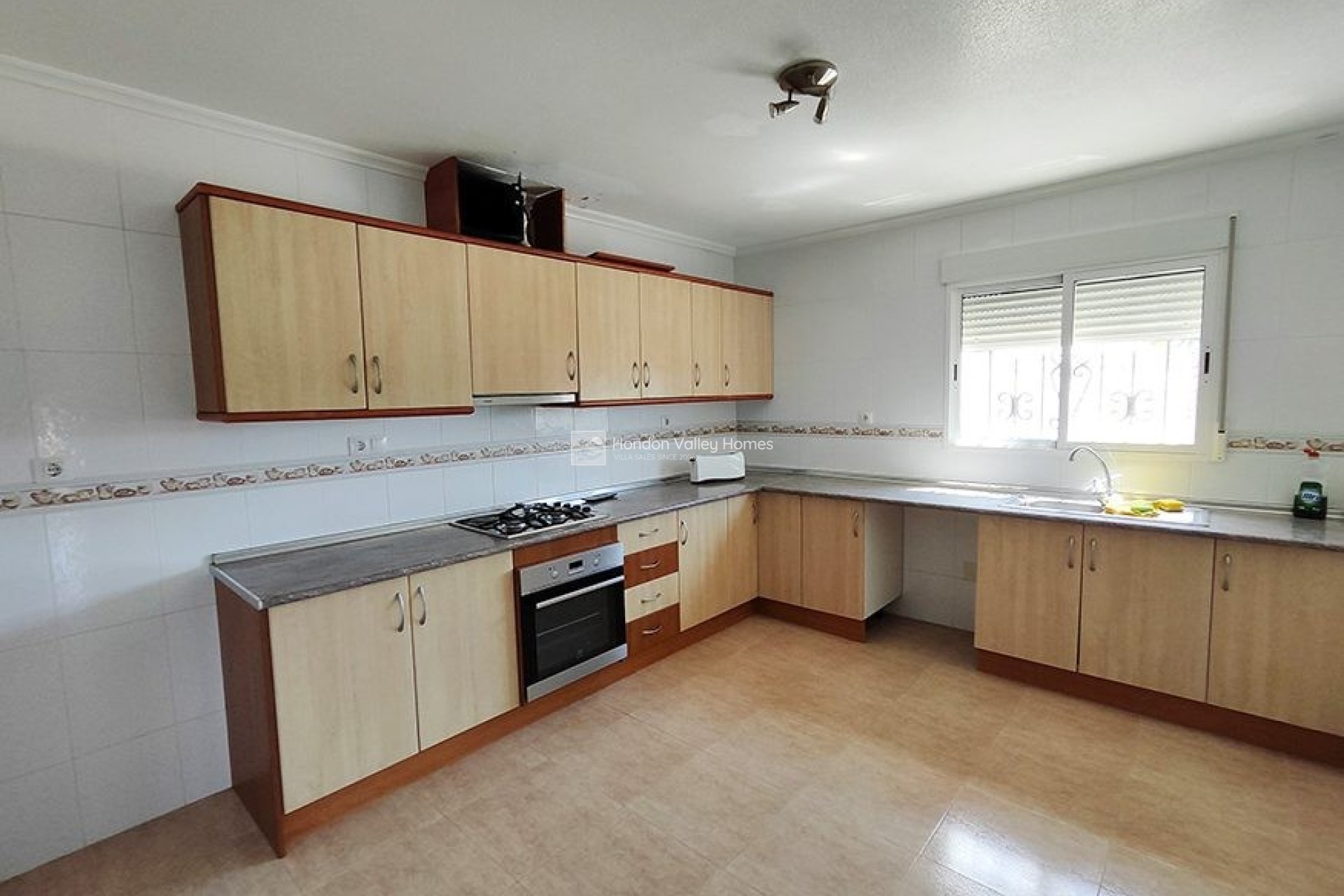 Resale - Villa - Macisvenda
