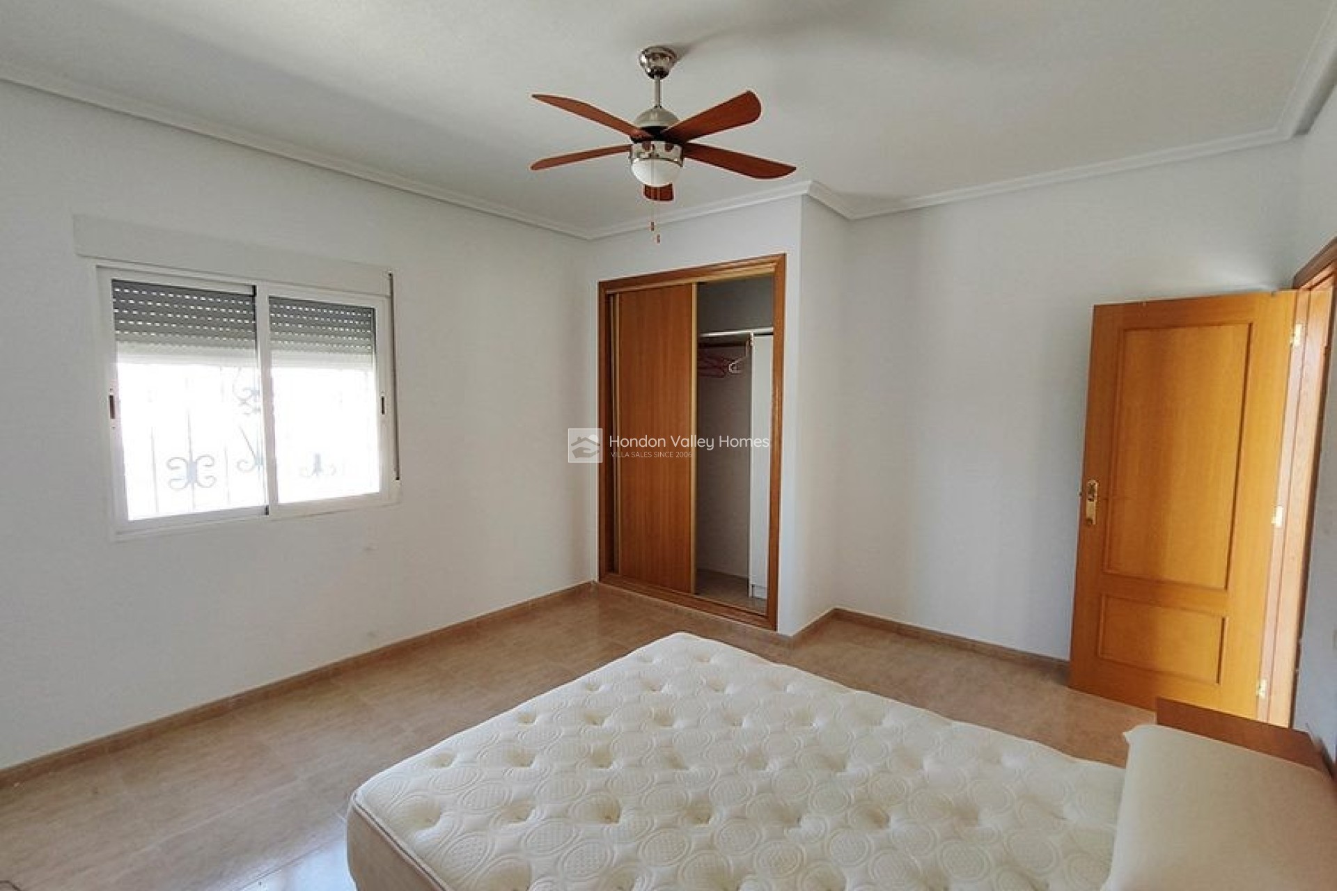 Resale - Villa - Macisvenda