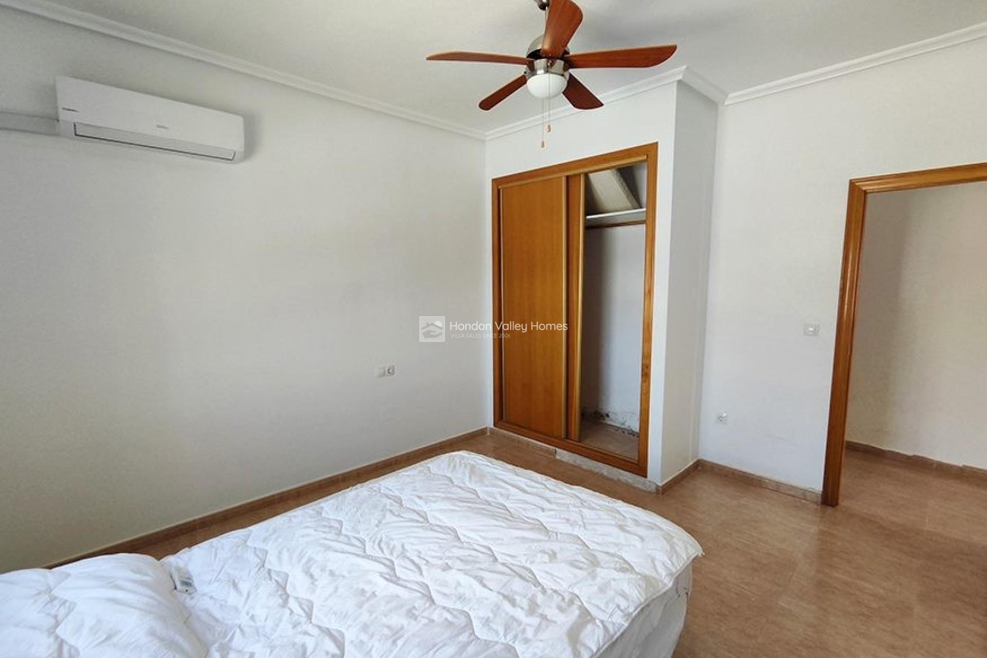 Resale - Villa - Macisvenda