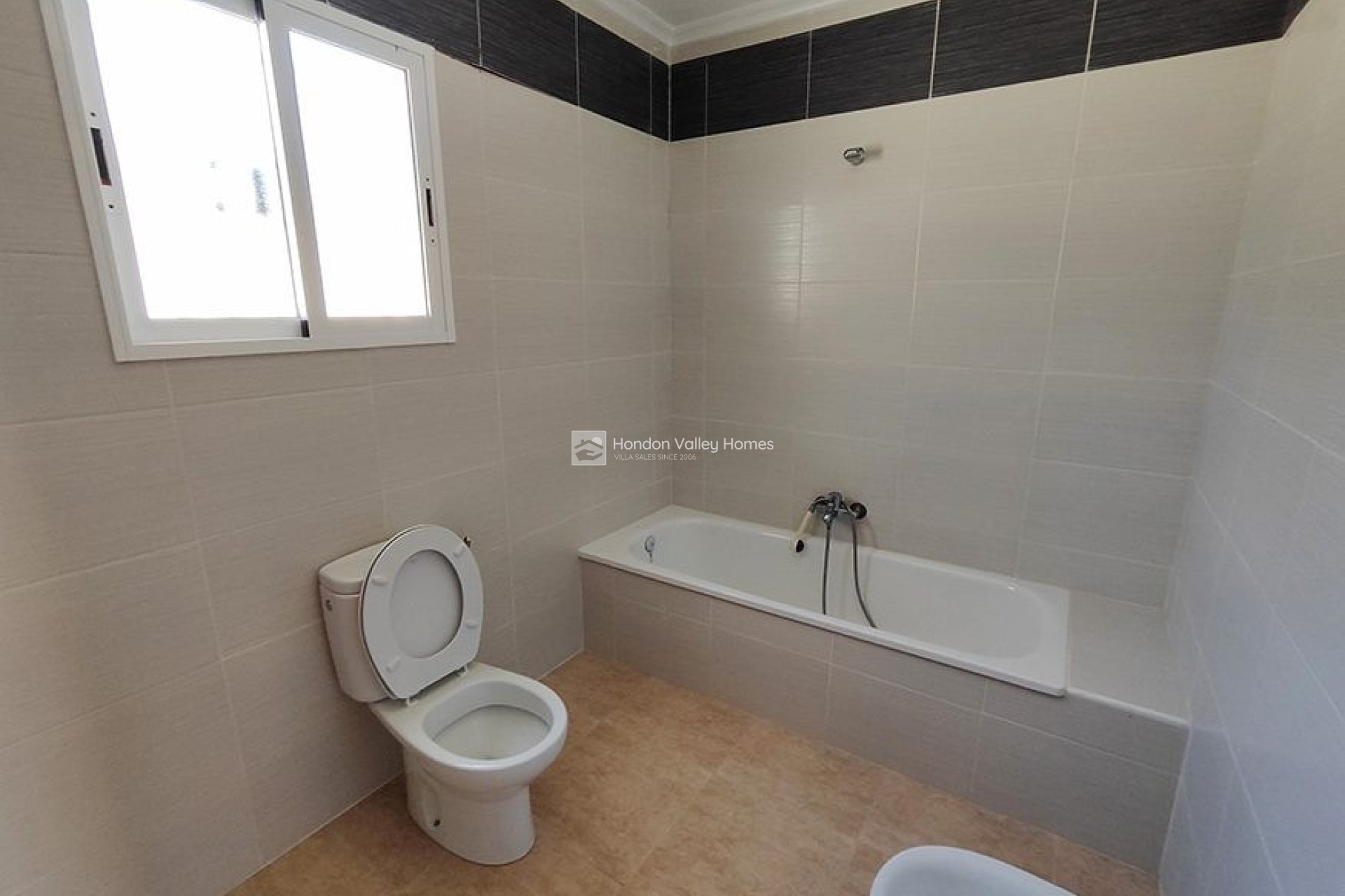 Resale - Villa - Macisvenda