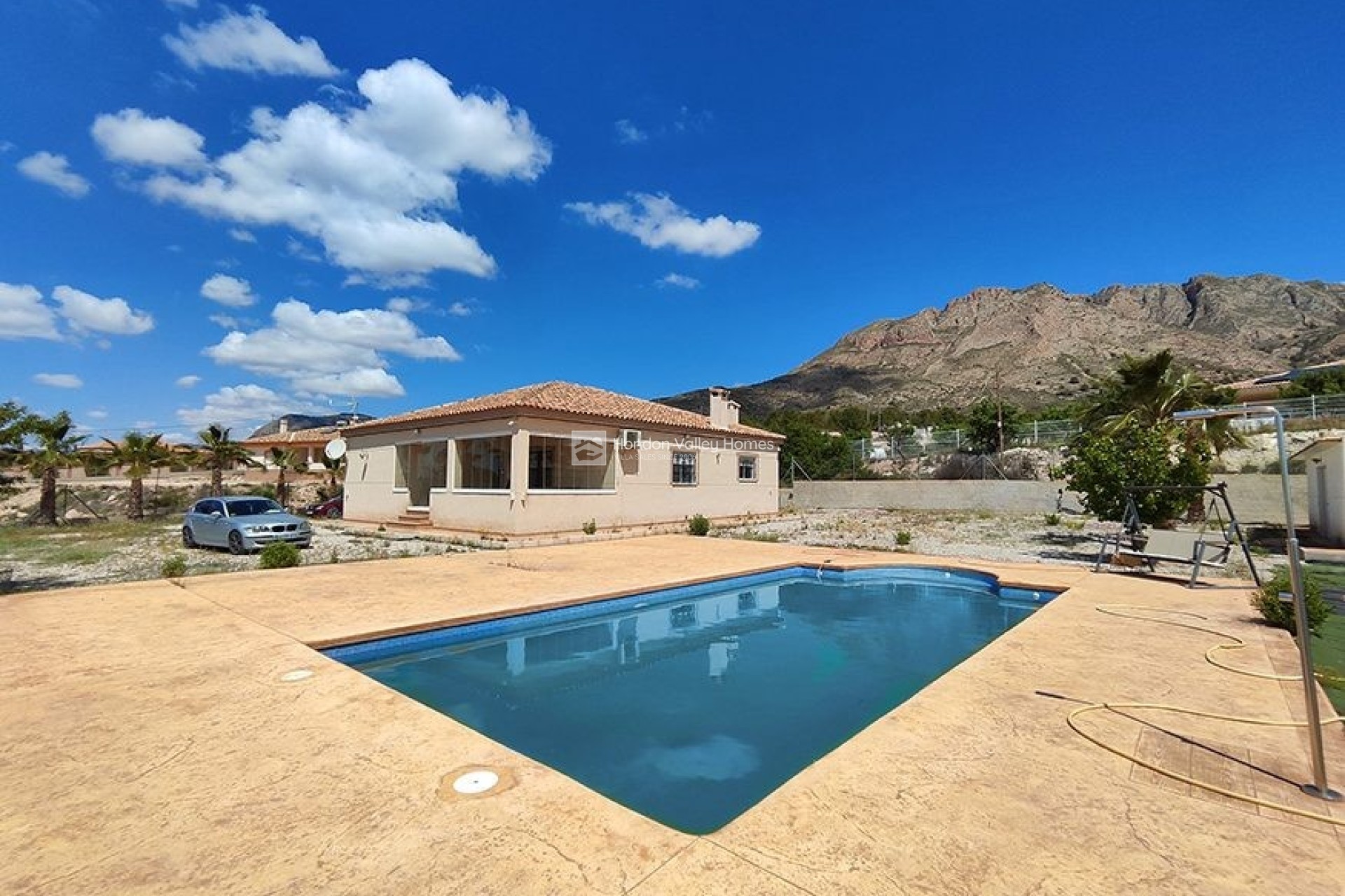 Resale - Villa - Macisvenda
