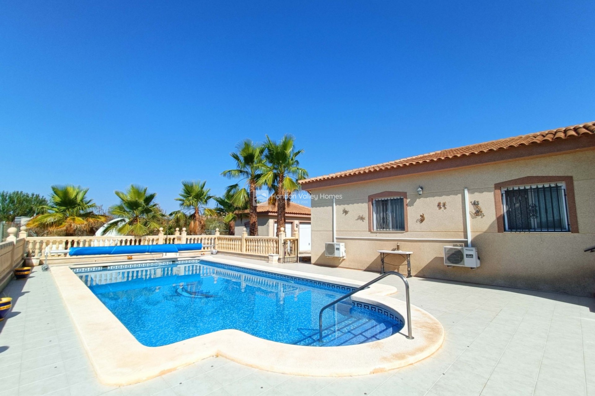 Resale - Villa - Macisvenda