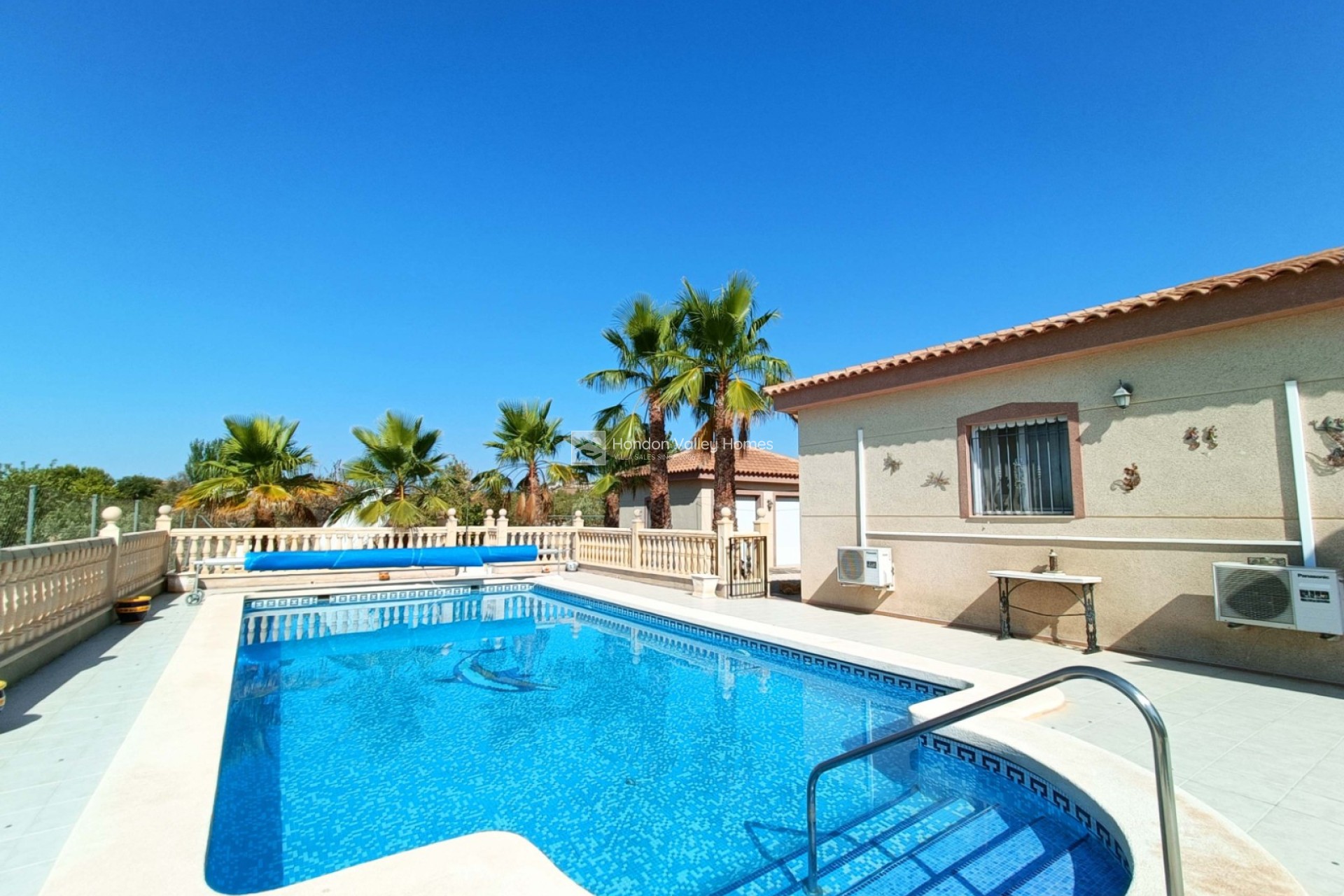 Resale - Villa - Macisvenda