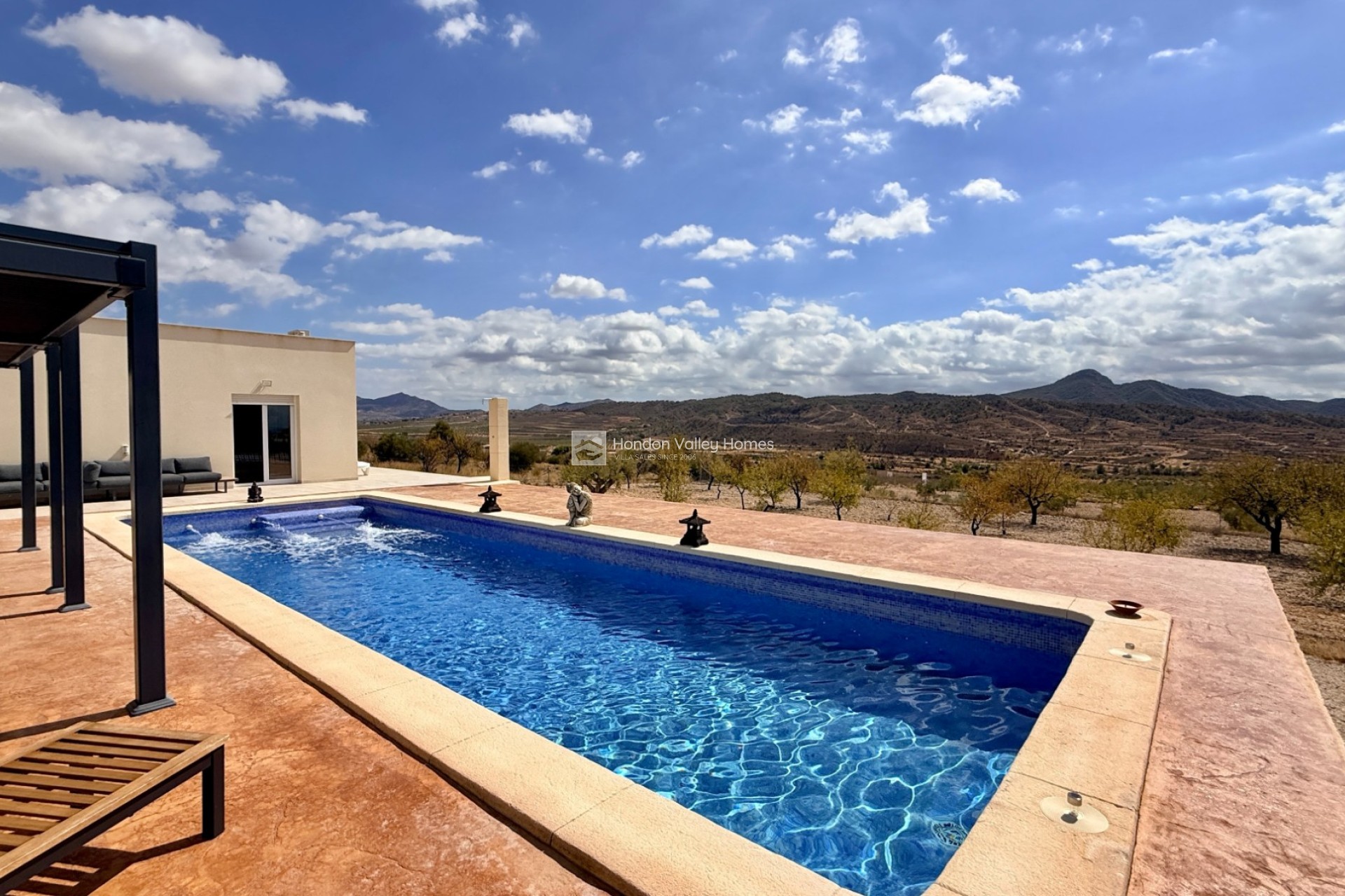 Resale - Villa - Macisvenda