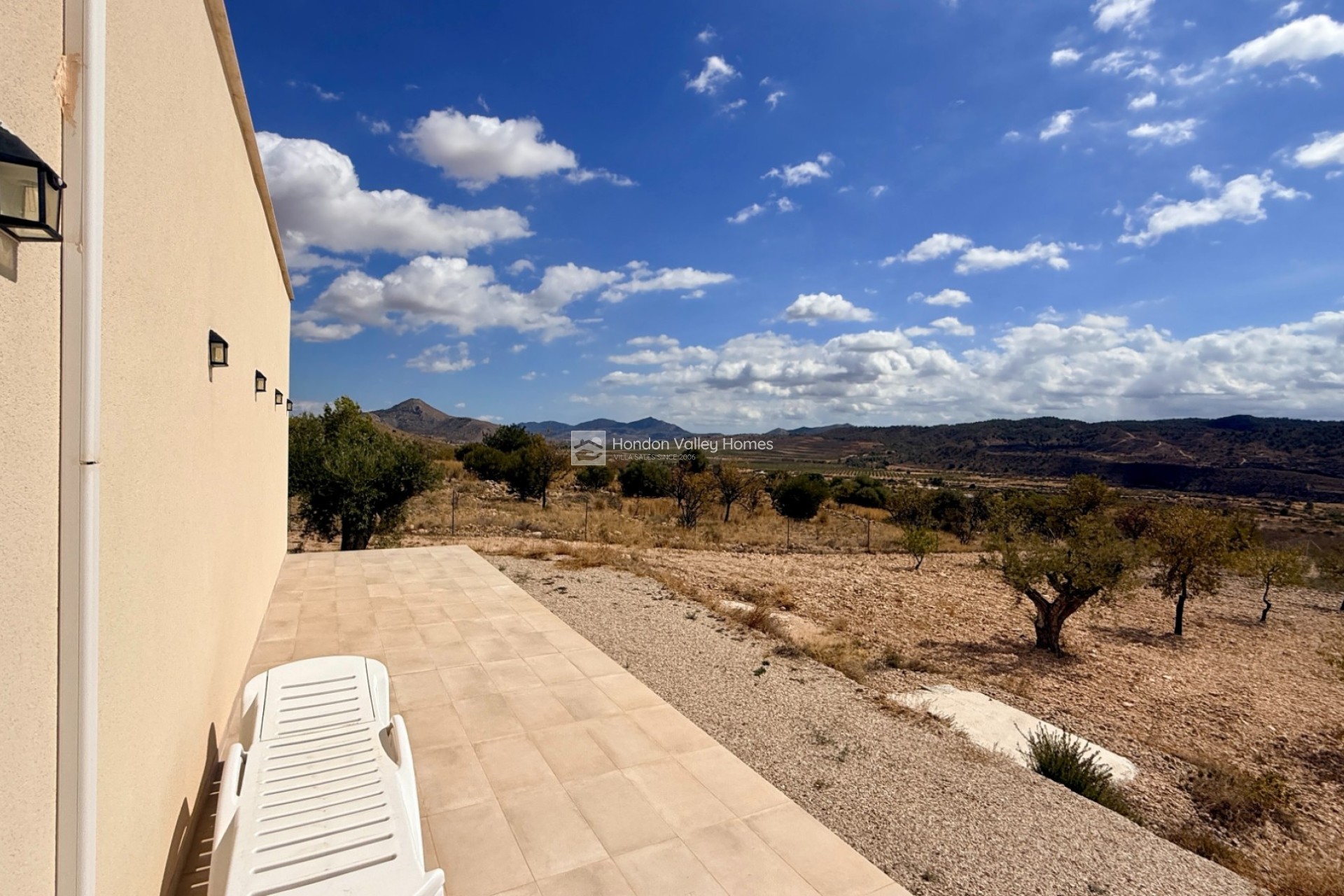 Resale - Villa - Macisvenda