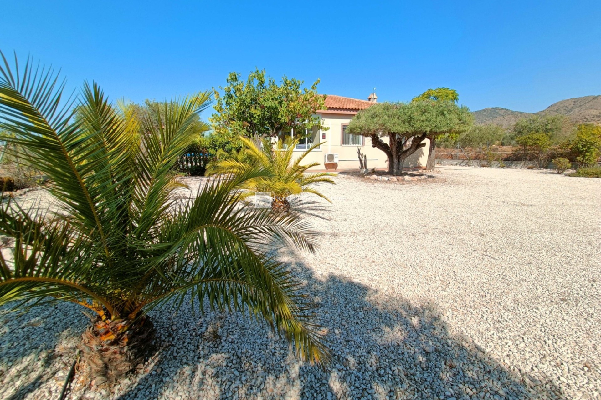 Resale - Villa - Macisvenda