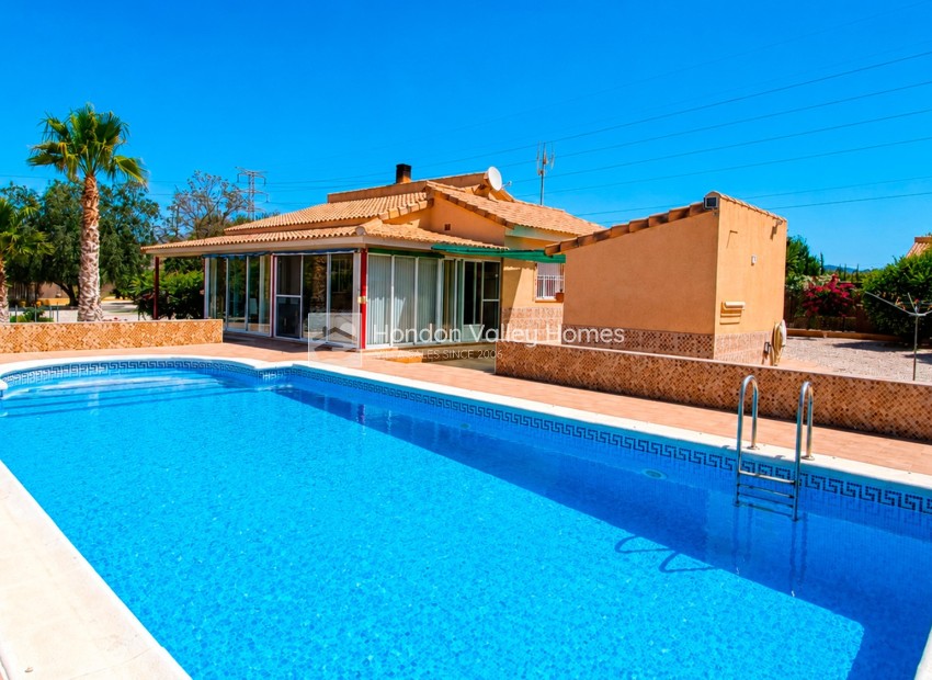 Resale - Villa - Macisvenda