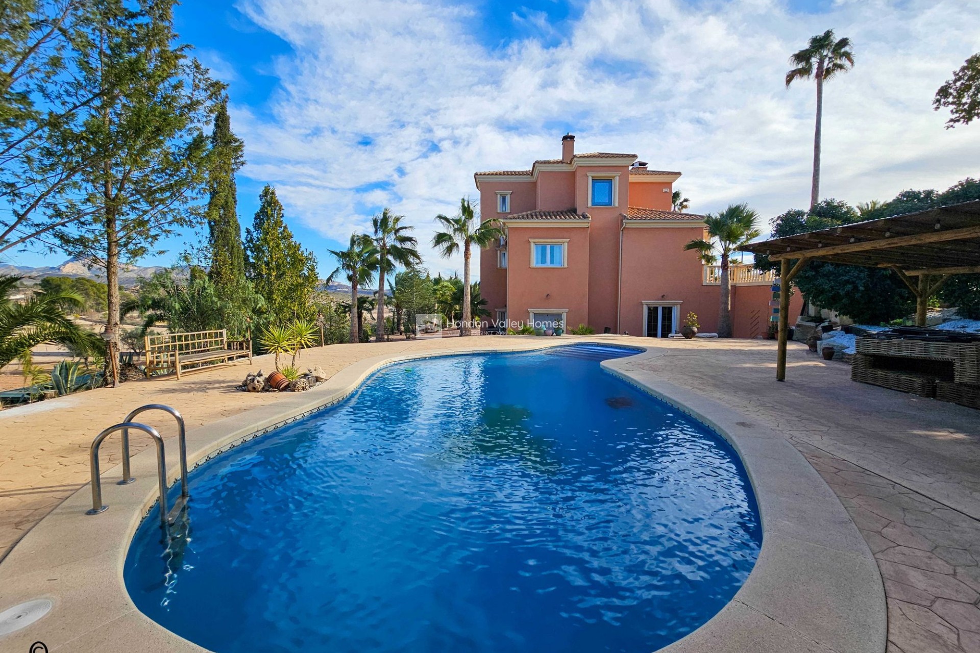 Resale - Villa - Monovar