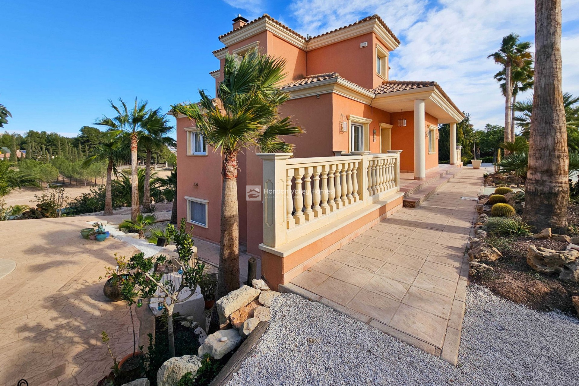 Resale - Villa - Monovar