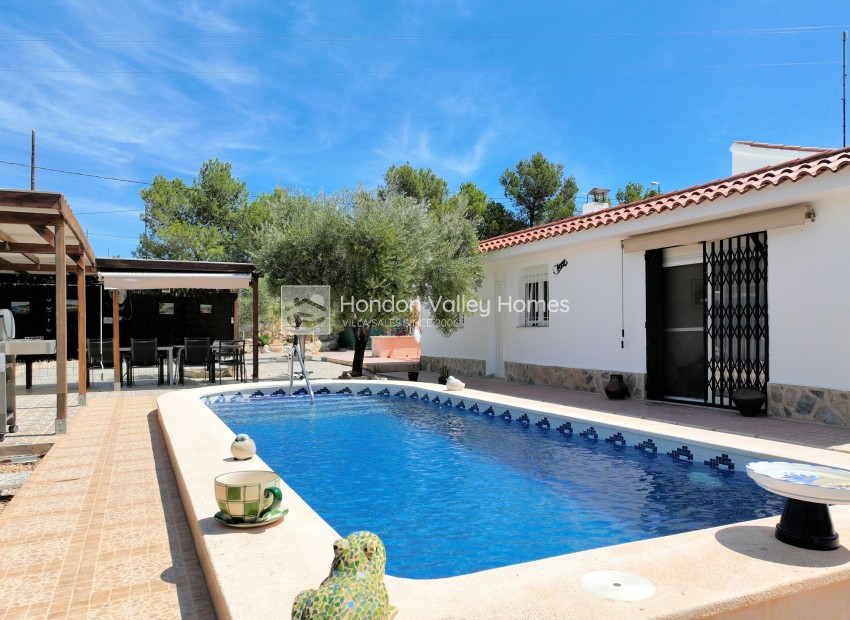 Resale - Villa - Moralet