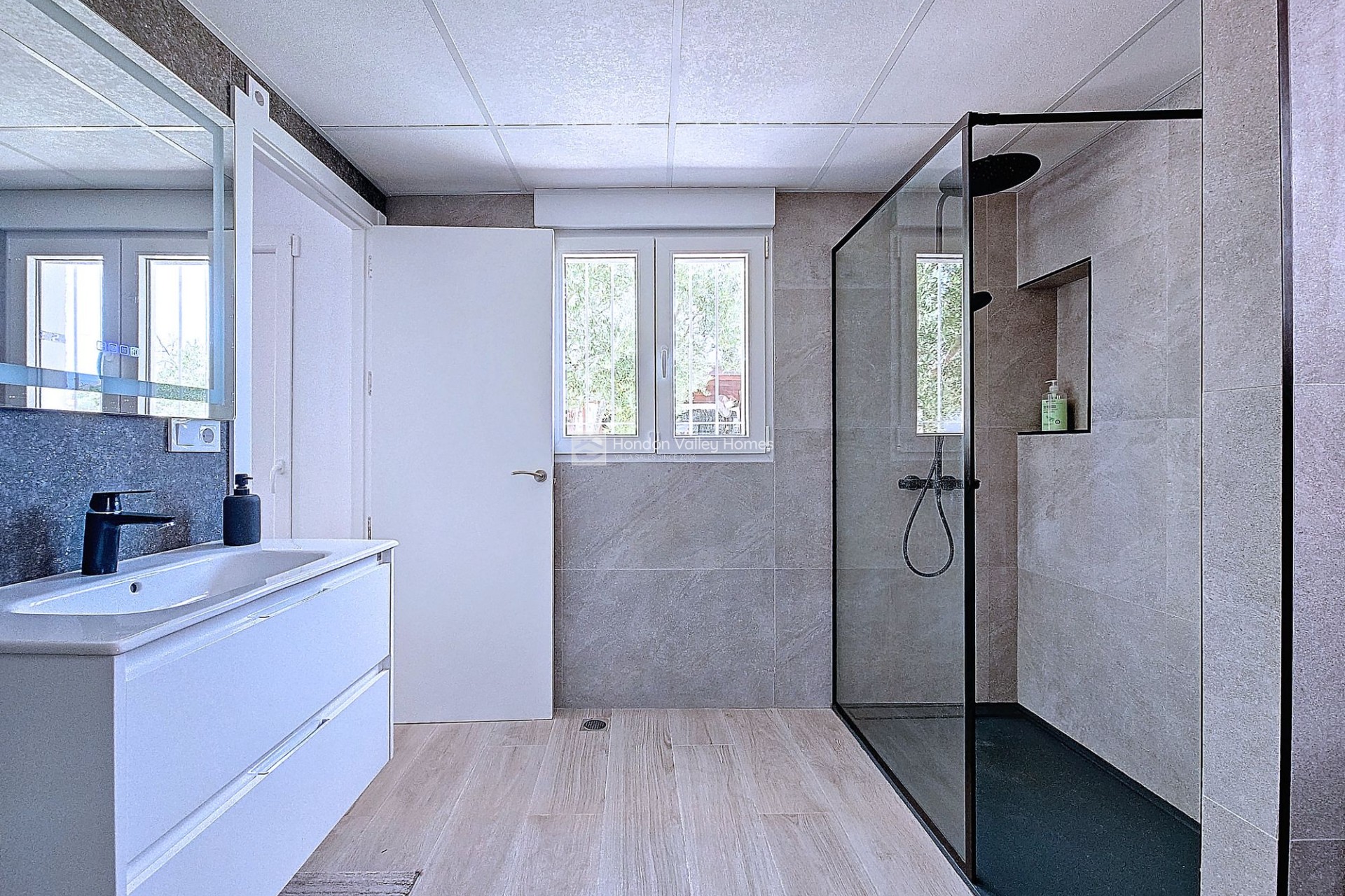 Resale - Villa - Moralet
