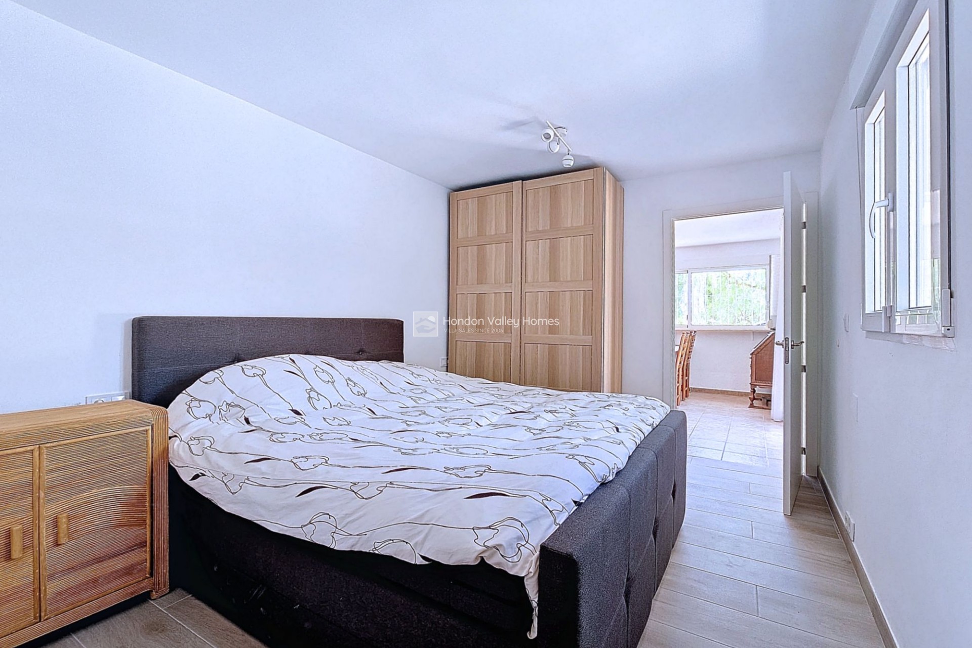 Resale - Villa - Moralet