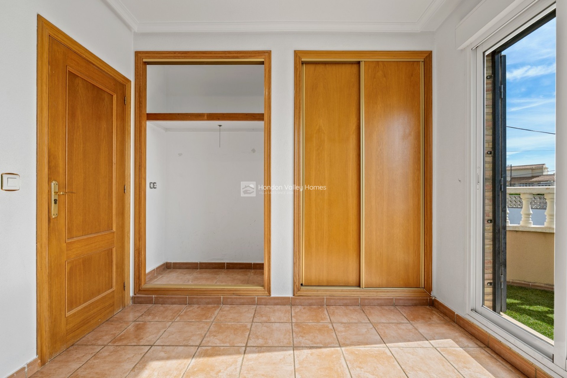 Resale - Villa - Orihuela Costa - Castillo de Don Juan