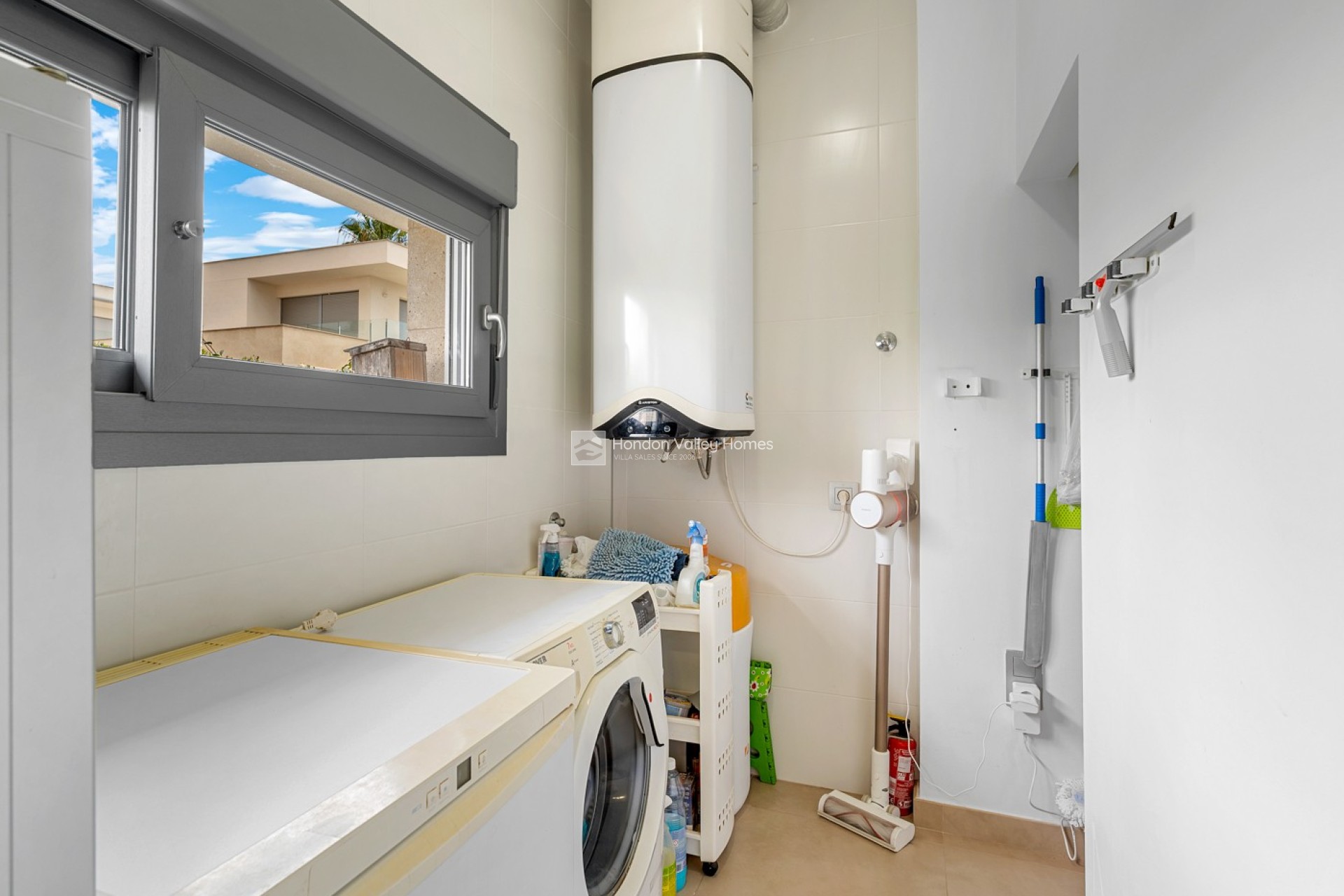 Resale - Villa - Orihuela Costa - Vistabella Golf