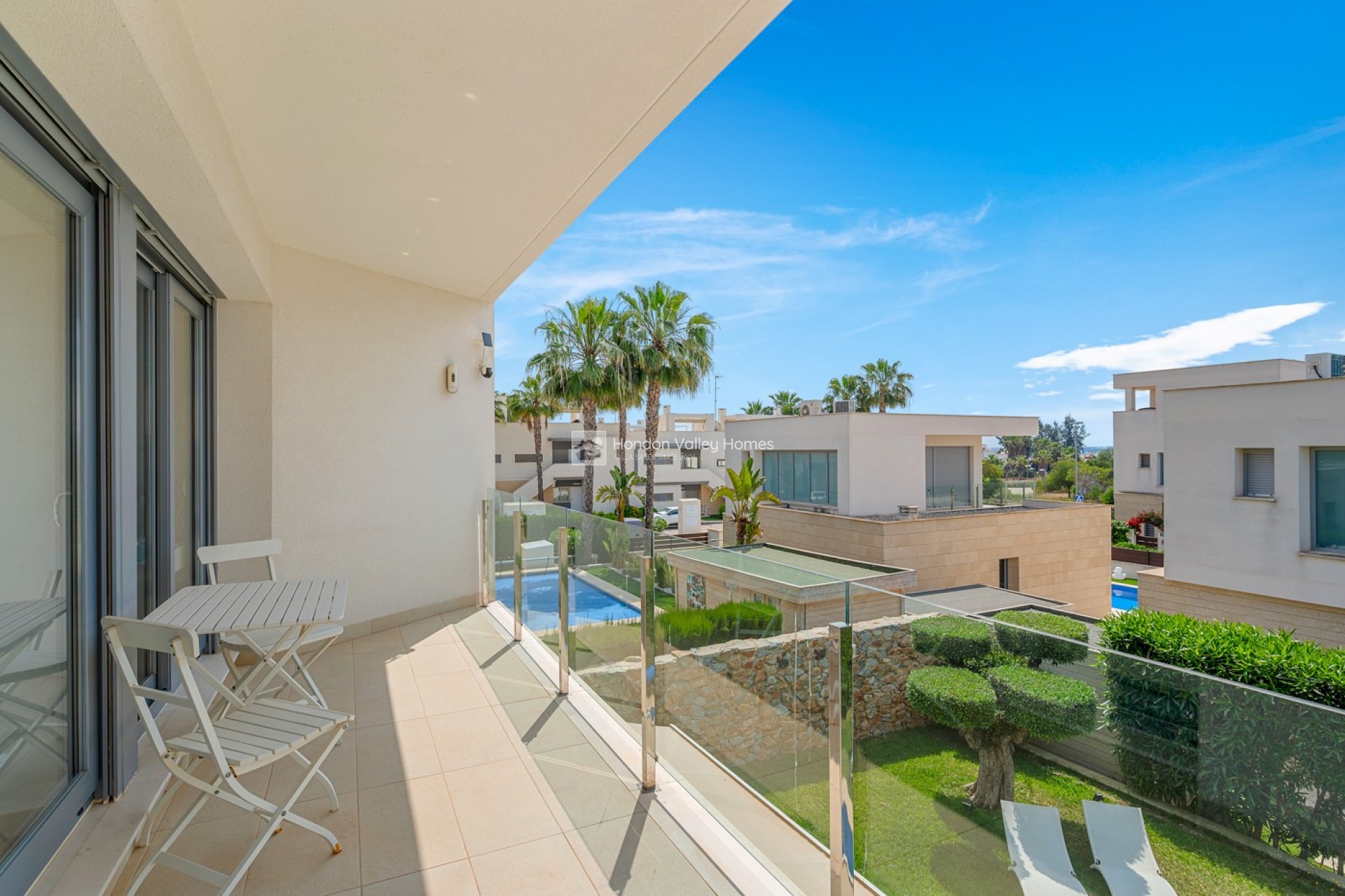 Resale - Villa - Orihuela Costa - Vistabella Golf