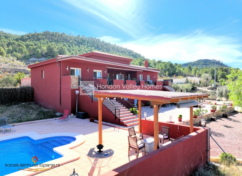 Resale - Villa - Pinoso