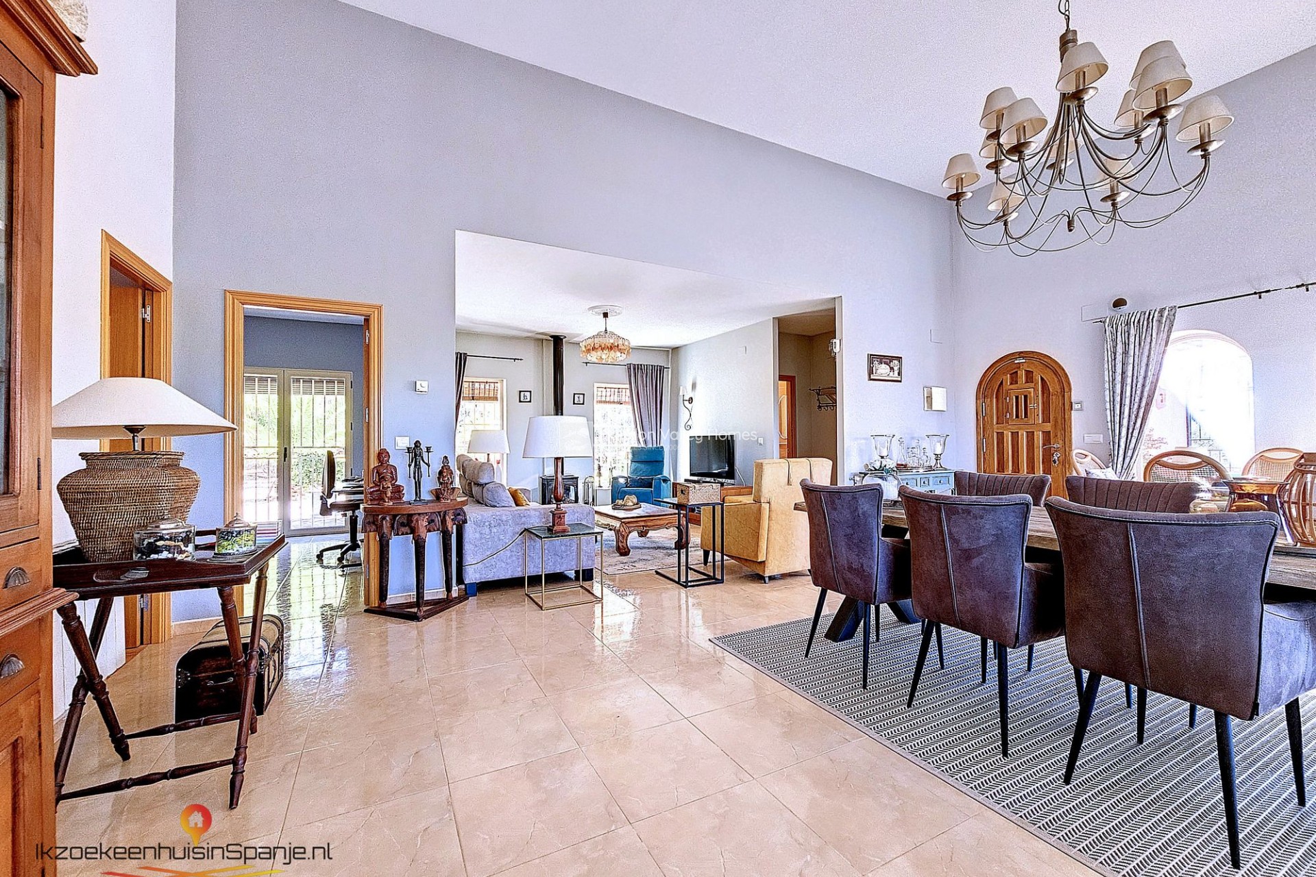 Resale - Villa - Pinoso