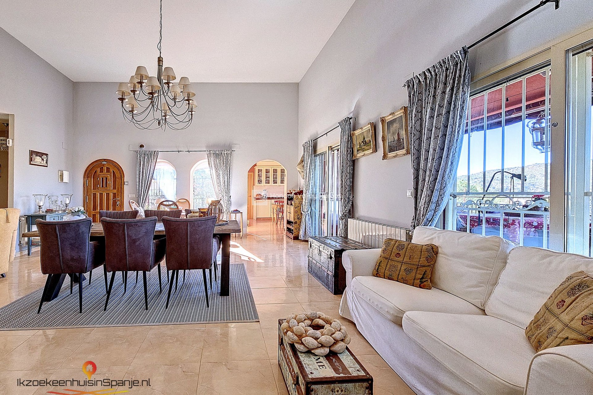 Resale - Villa - Pinoso