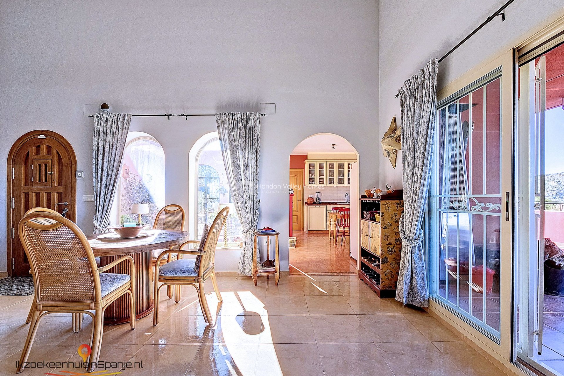 Resale - Villa - Pinoso