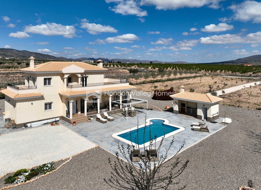 Resale - Villa - Pinoso