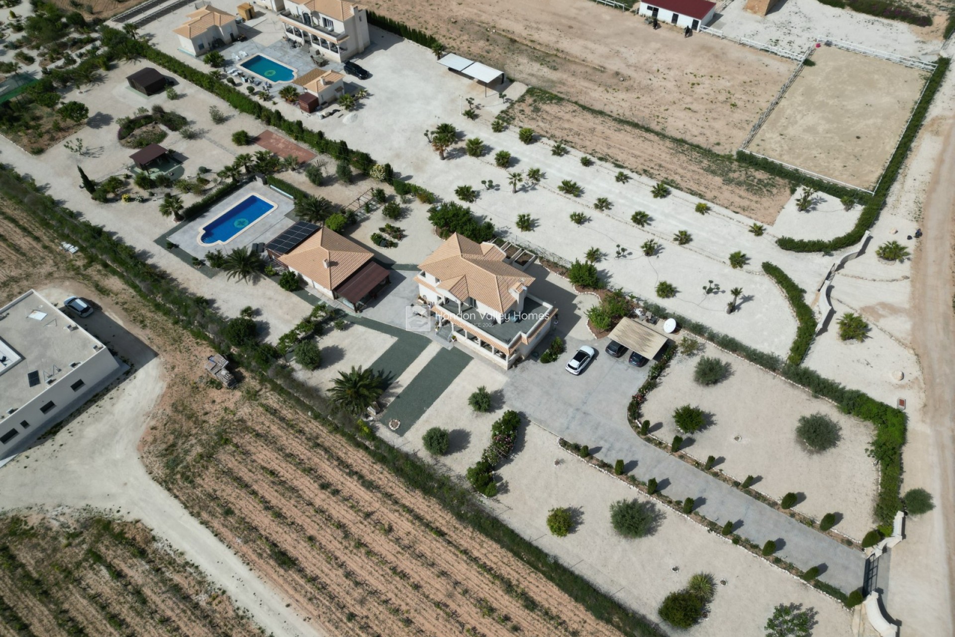 Resale - Villa - Pinoso