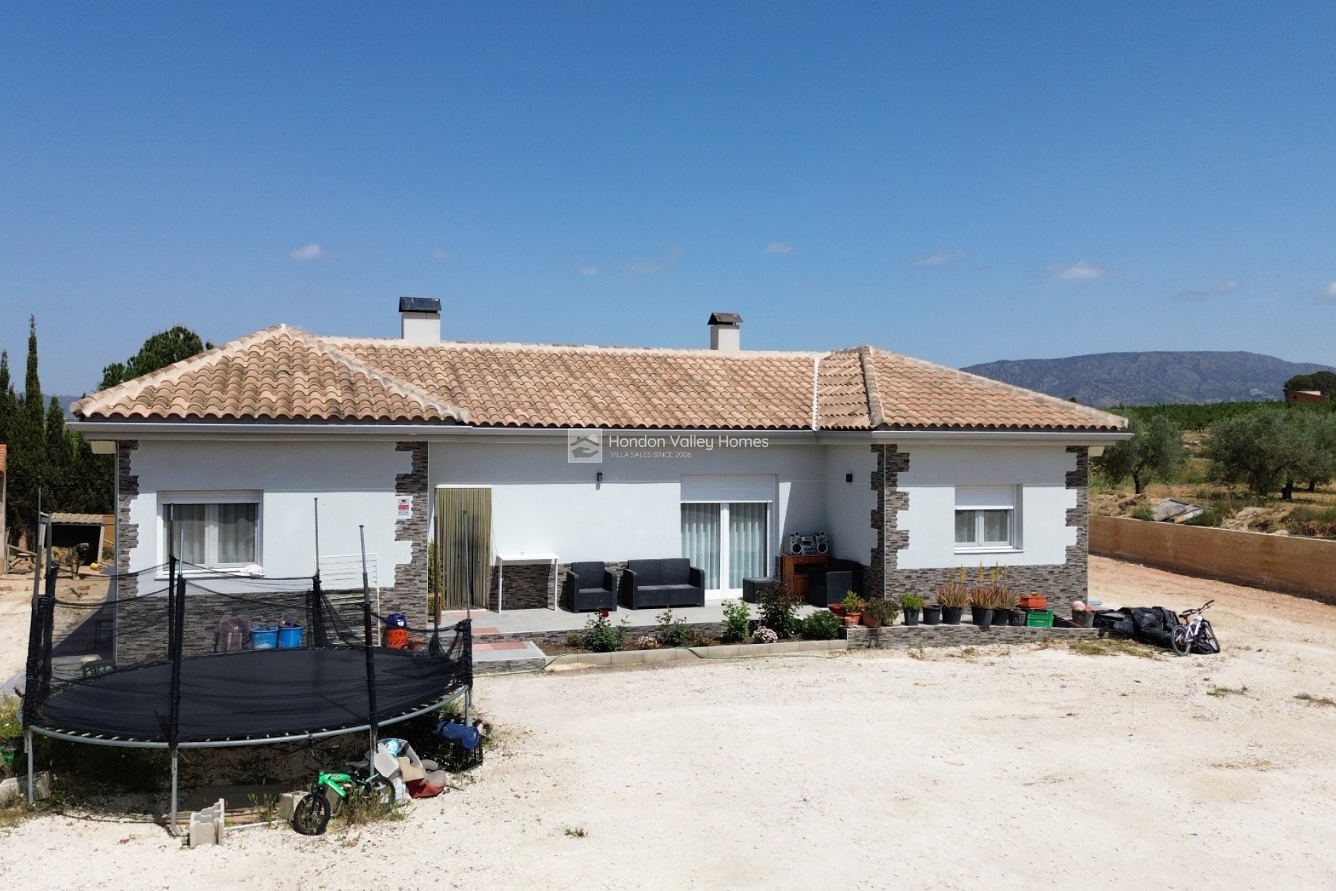 Resale - Villa - Pinoso