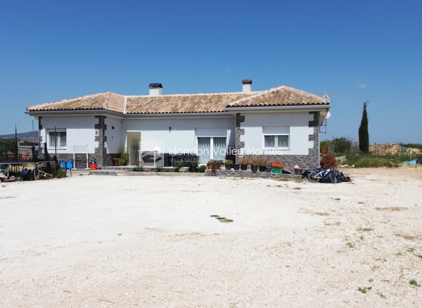 Resale - Villa - Pinoso
