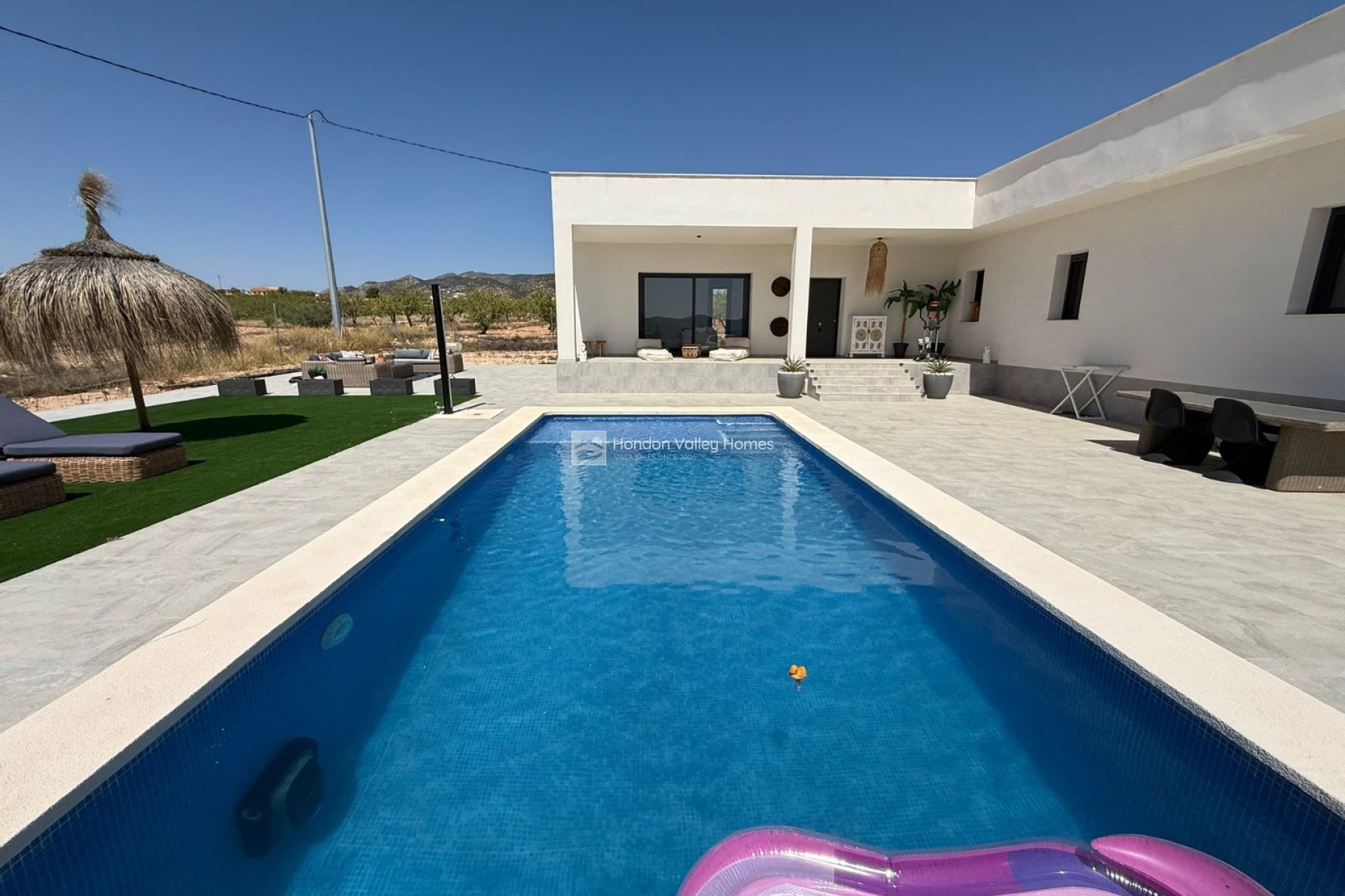Resale - Villa - Pinoso