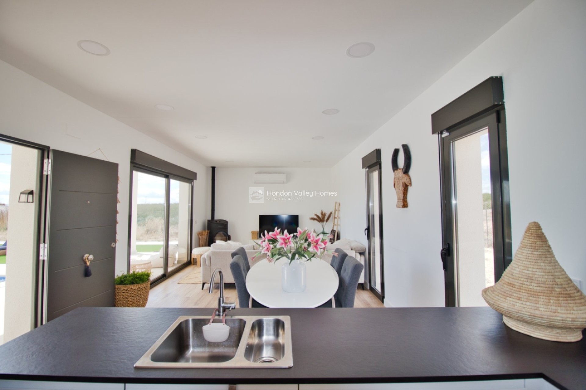Resale - Villa - Pinoso
