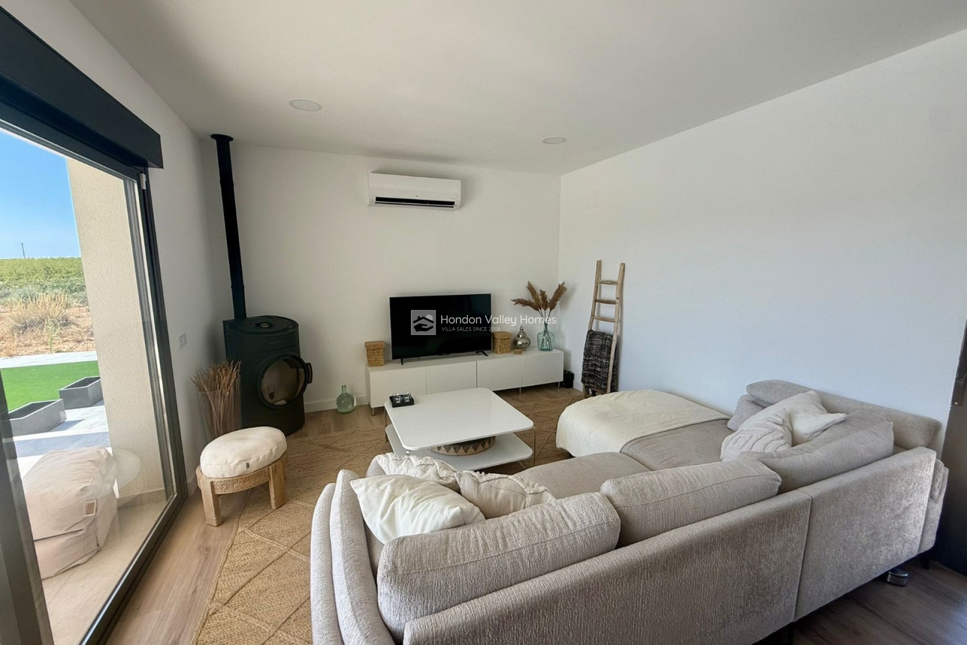 Resale - Villa - Pinoso