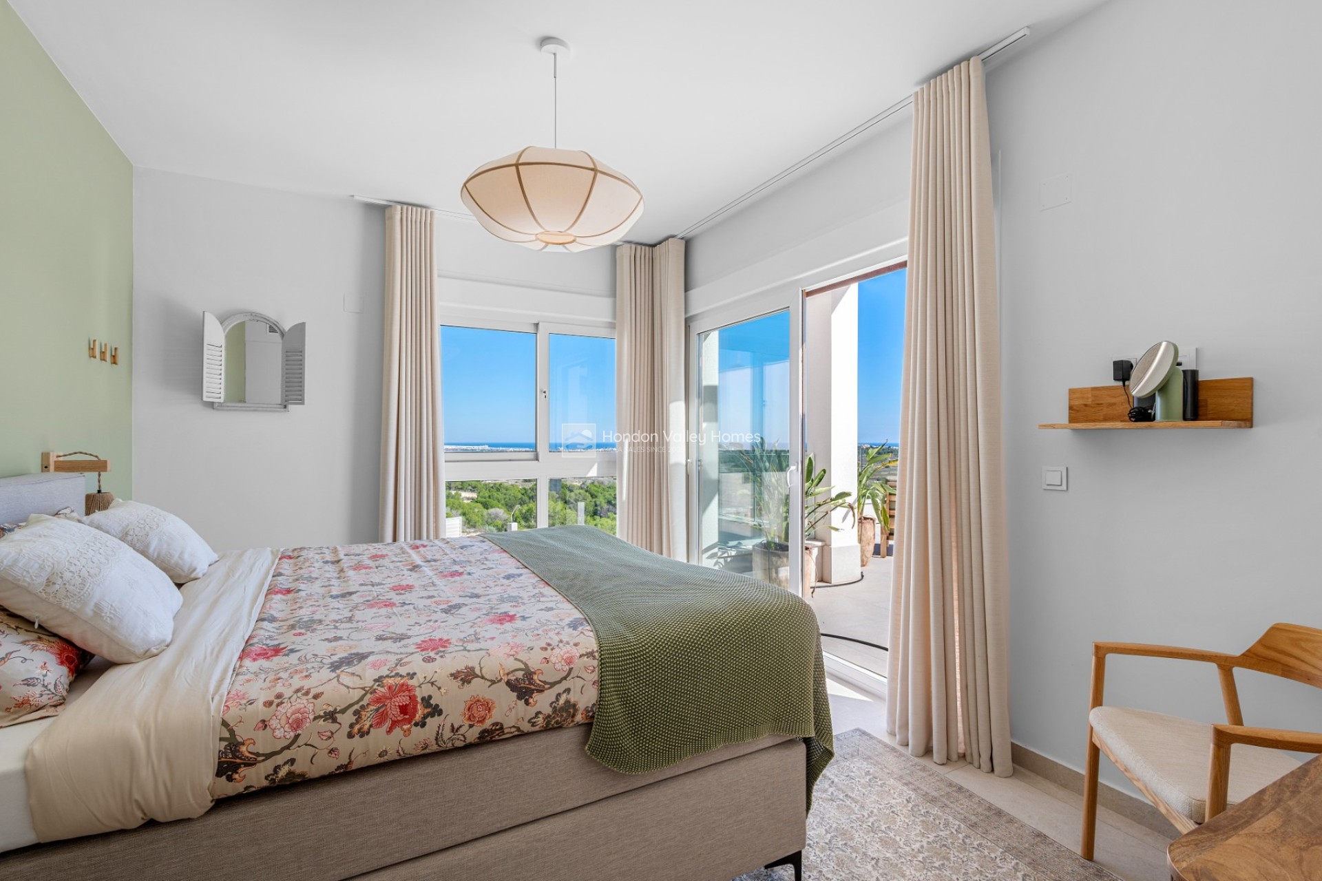 Resale - Villa - San Miguel de Salinas - San Miguel