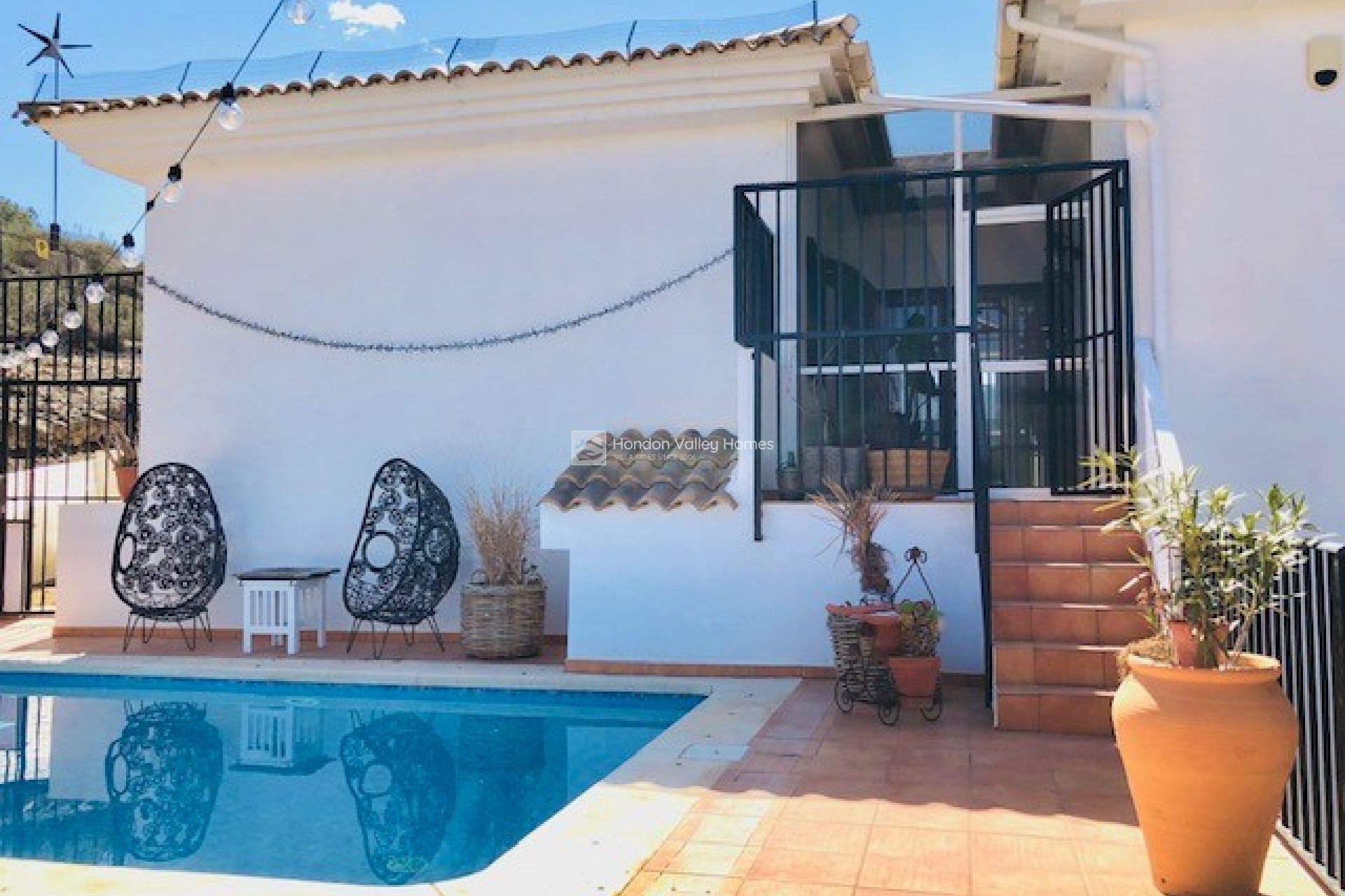 Resale - Villa - Villena