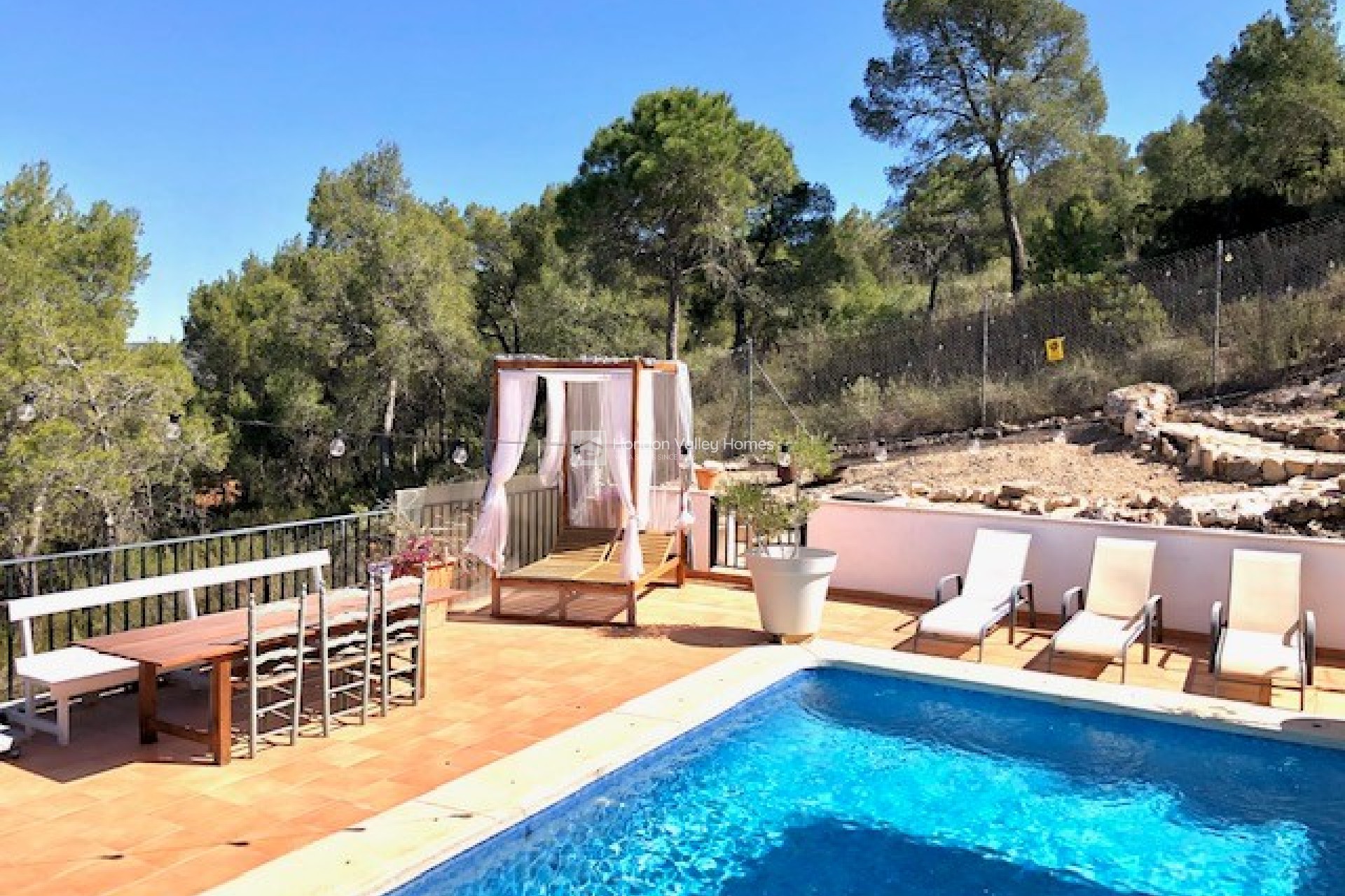 Resale - Villa - Villena