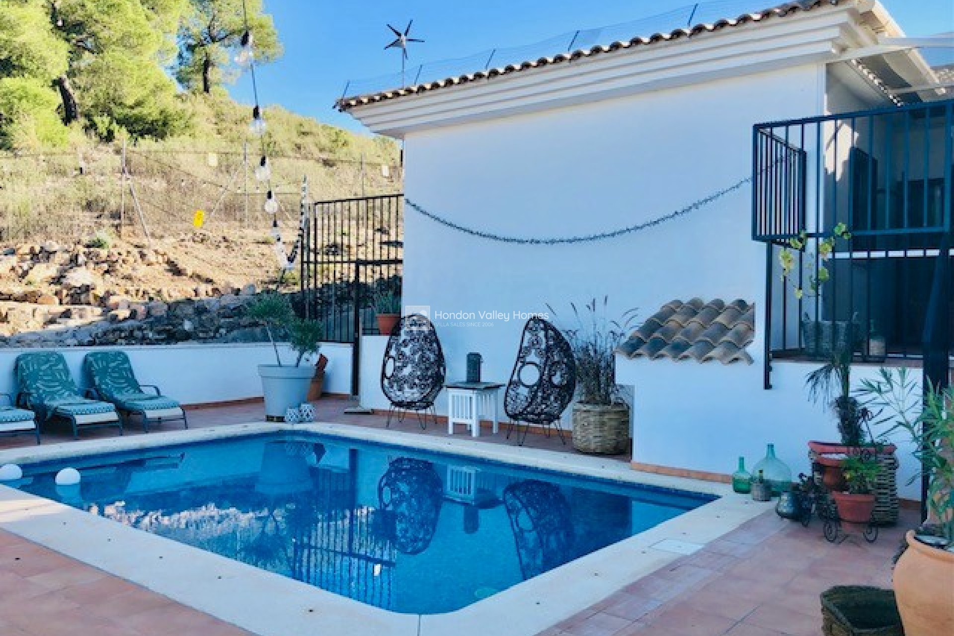 Resale - Villa - Villena