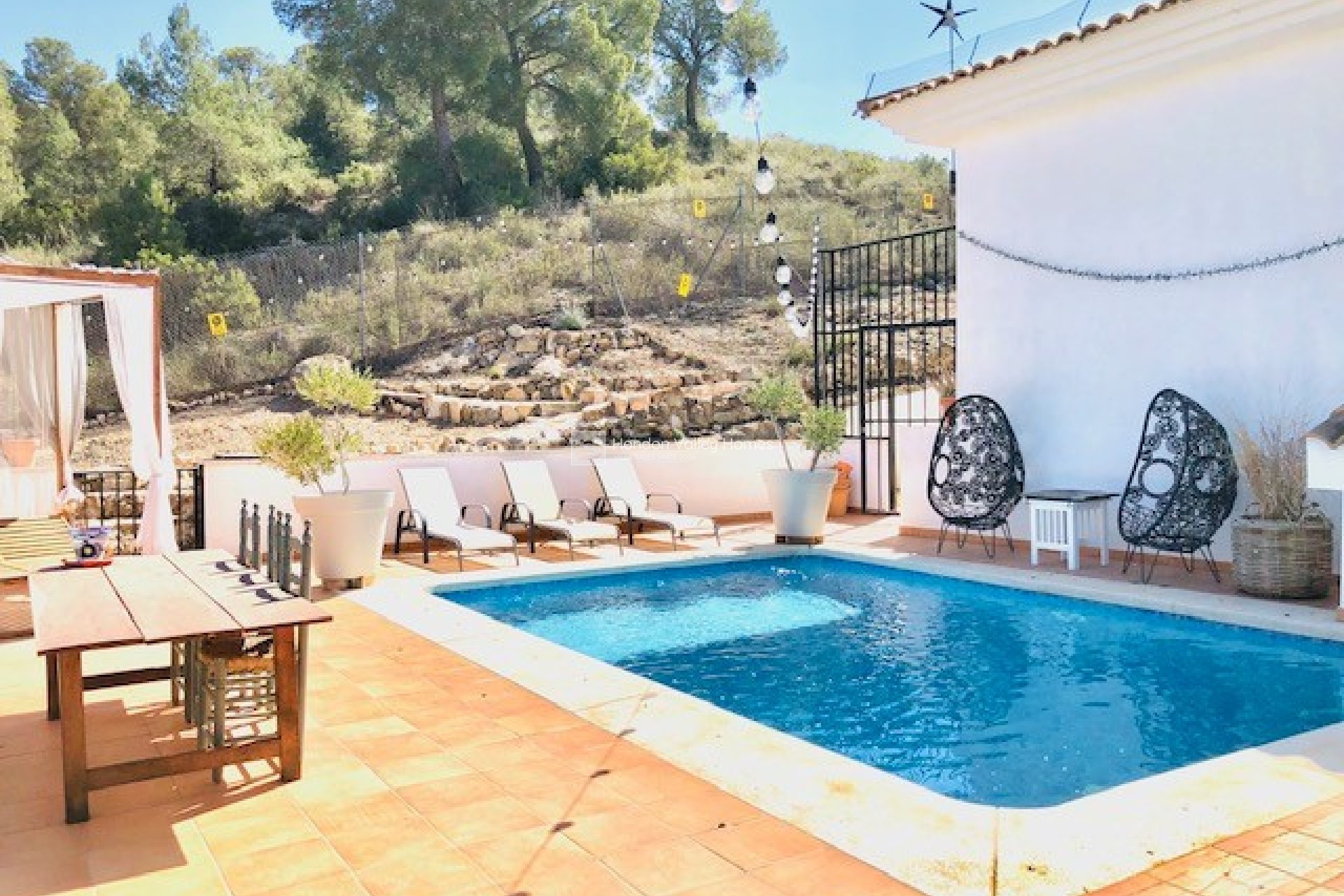 Resale - Villa - Villena