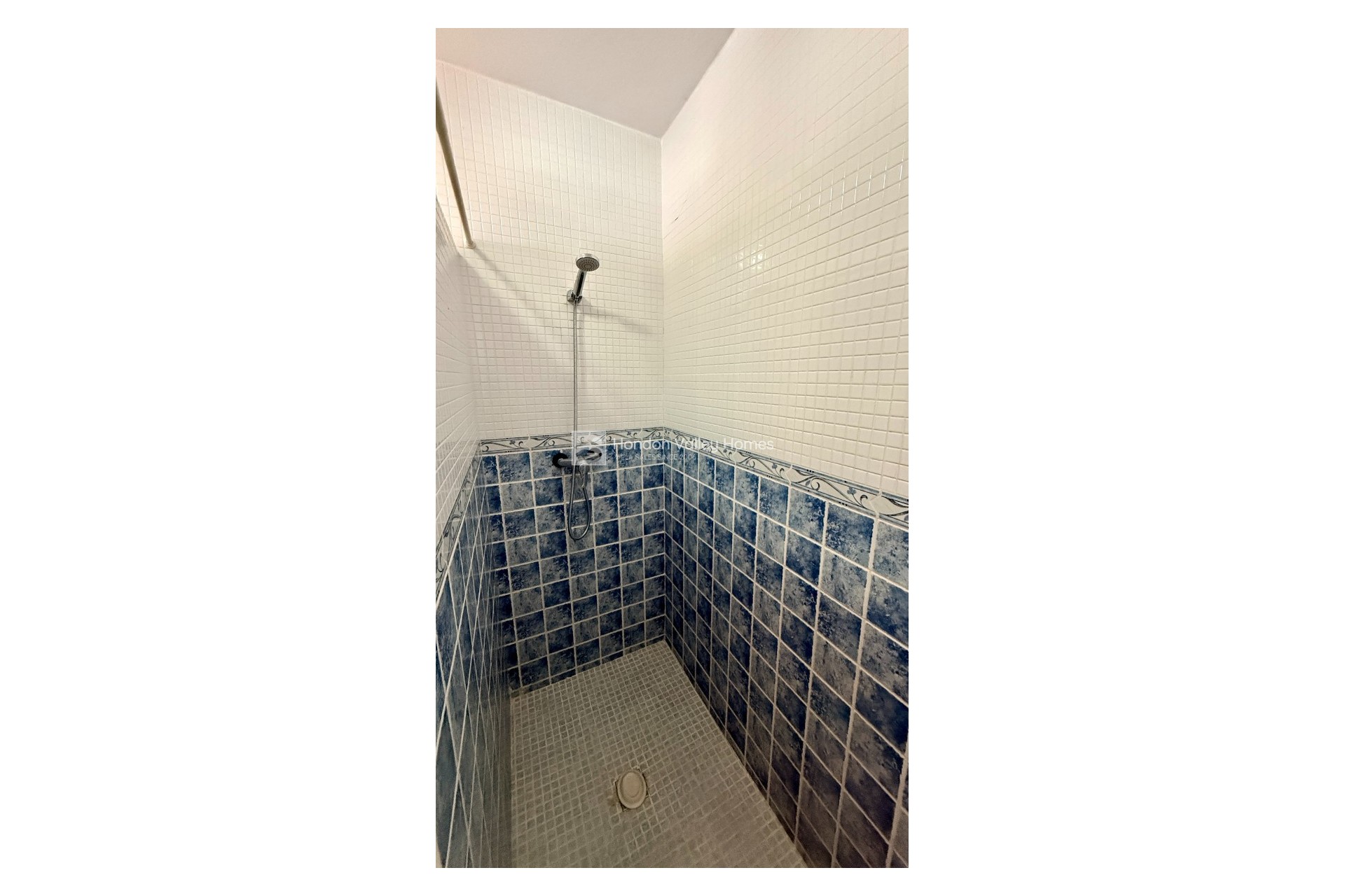 Reventa - 2. Town house - El Canton