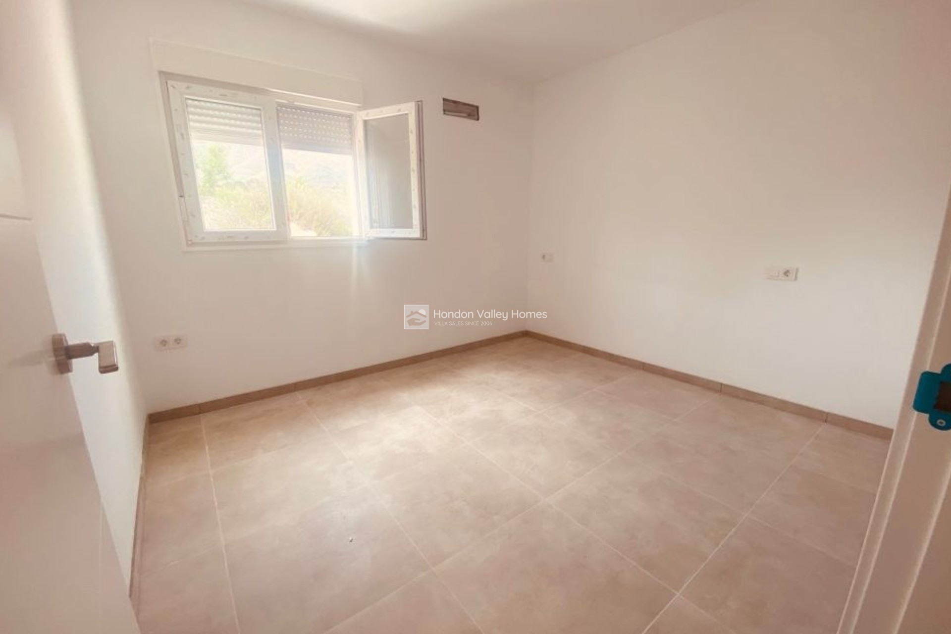 Reventa - 4. House - Detached Villa - Hondón de las Nieves