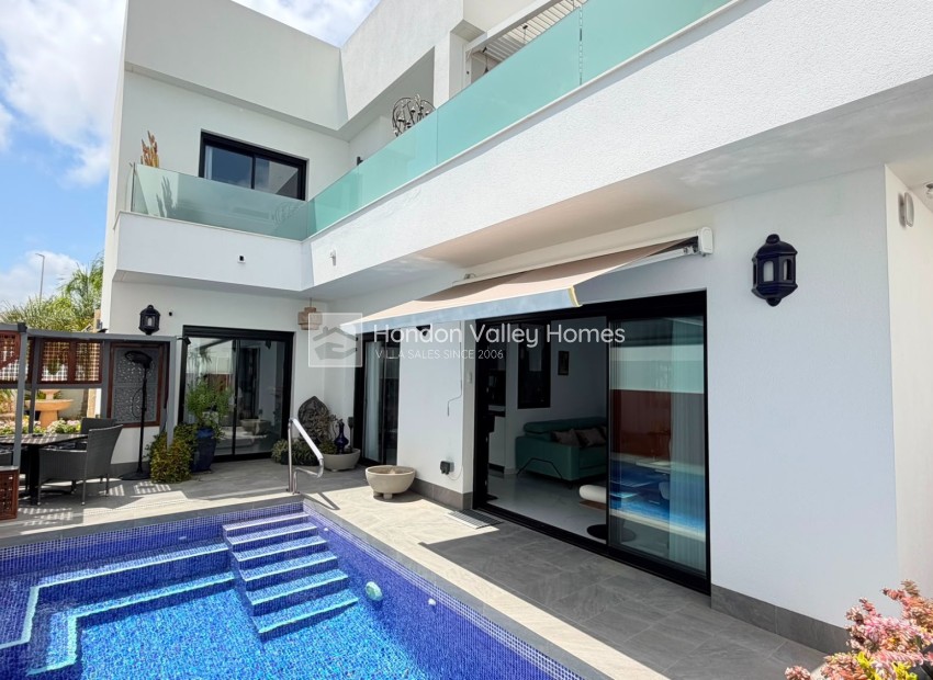 Reventa - 4. House - Detached Villa - Los Montesinos - La Herrada