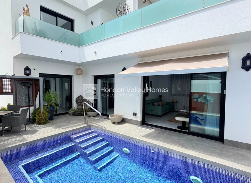 Reventa - 4. House - Detached Villa - Los Montesinos - La Herrada