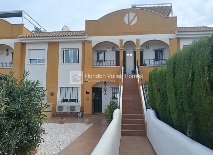 Reventa - Apartamento / piso - Los Montesinos - Urbanizacion montesol