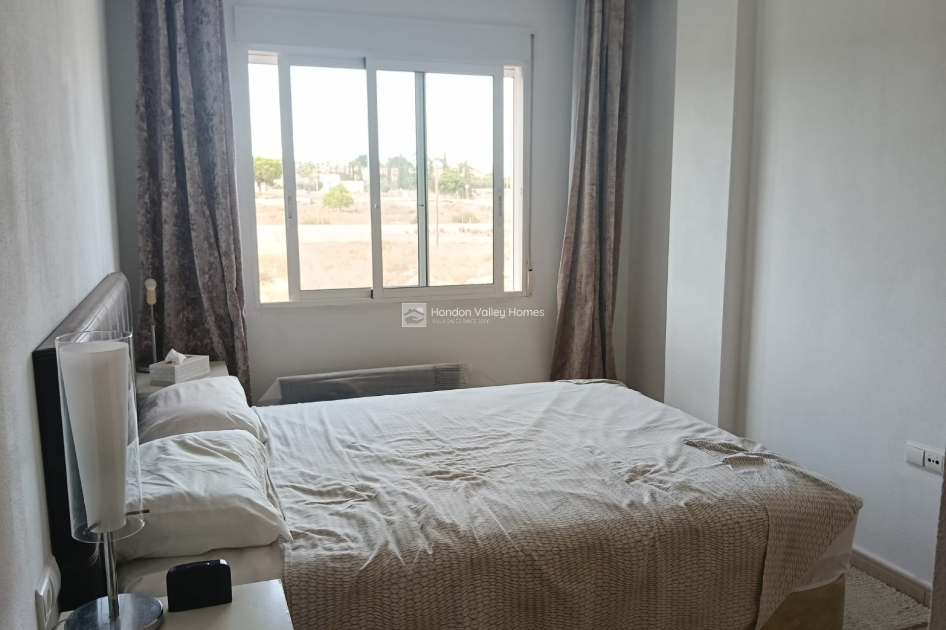 Reventa - Apartamento / piso - Los Montesinos - Urbanizacion montesol