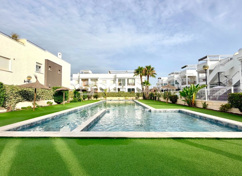 Reventa - Apartamento / piso - Torrevieja - Aguas Nuevas