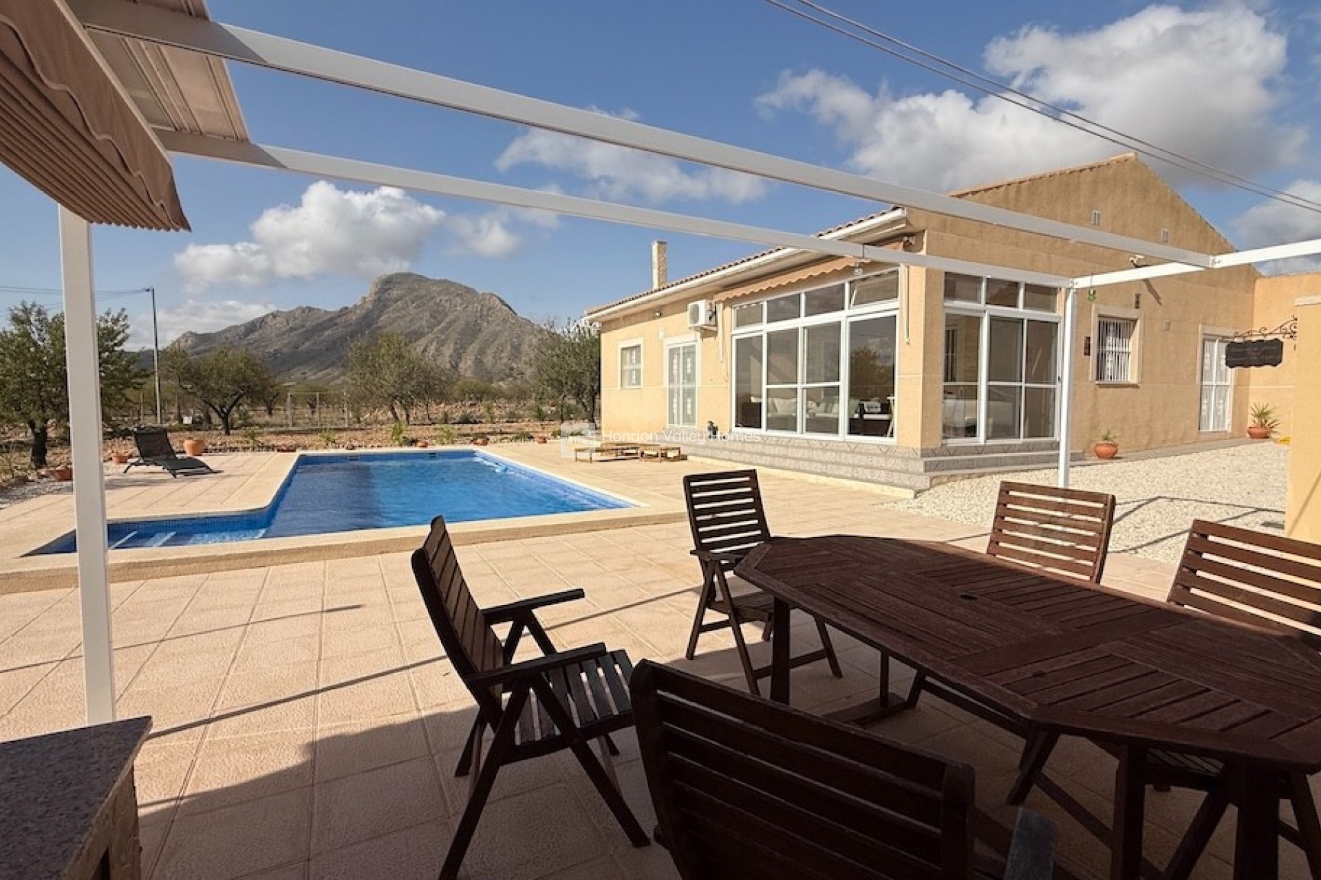 Reventa - Villa - Barbarroja