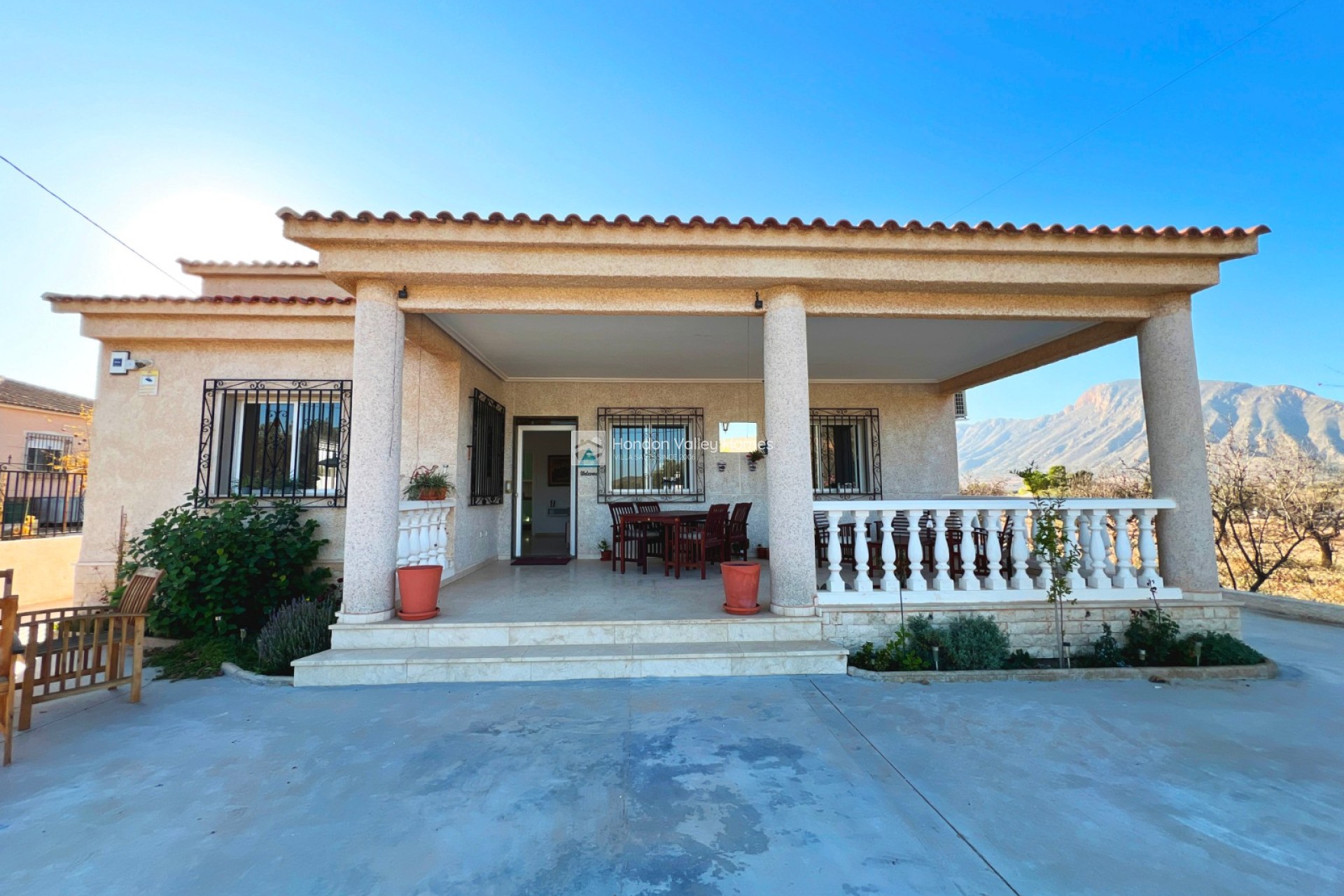 Reventa - Villa - Barbarroja