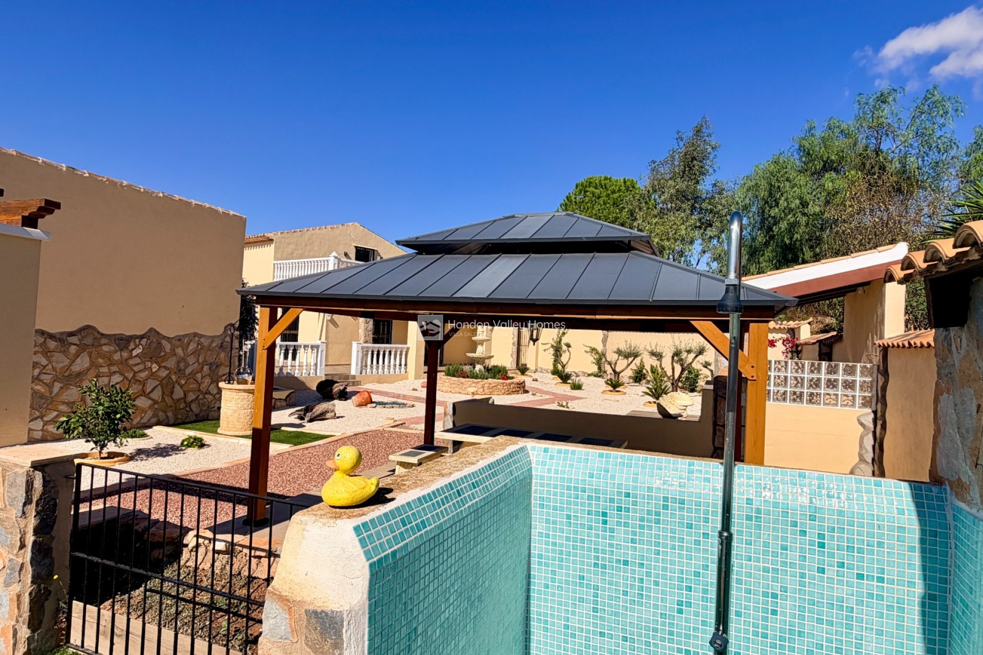 Reventa - Villa * - Barinas