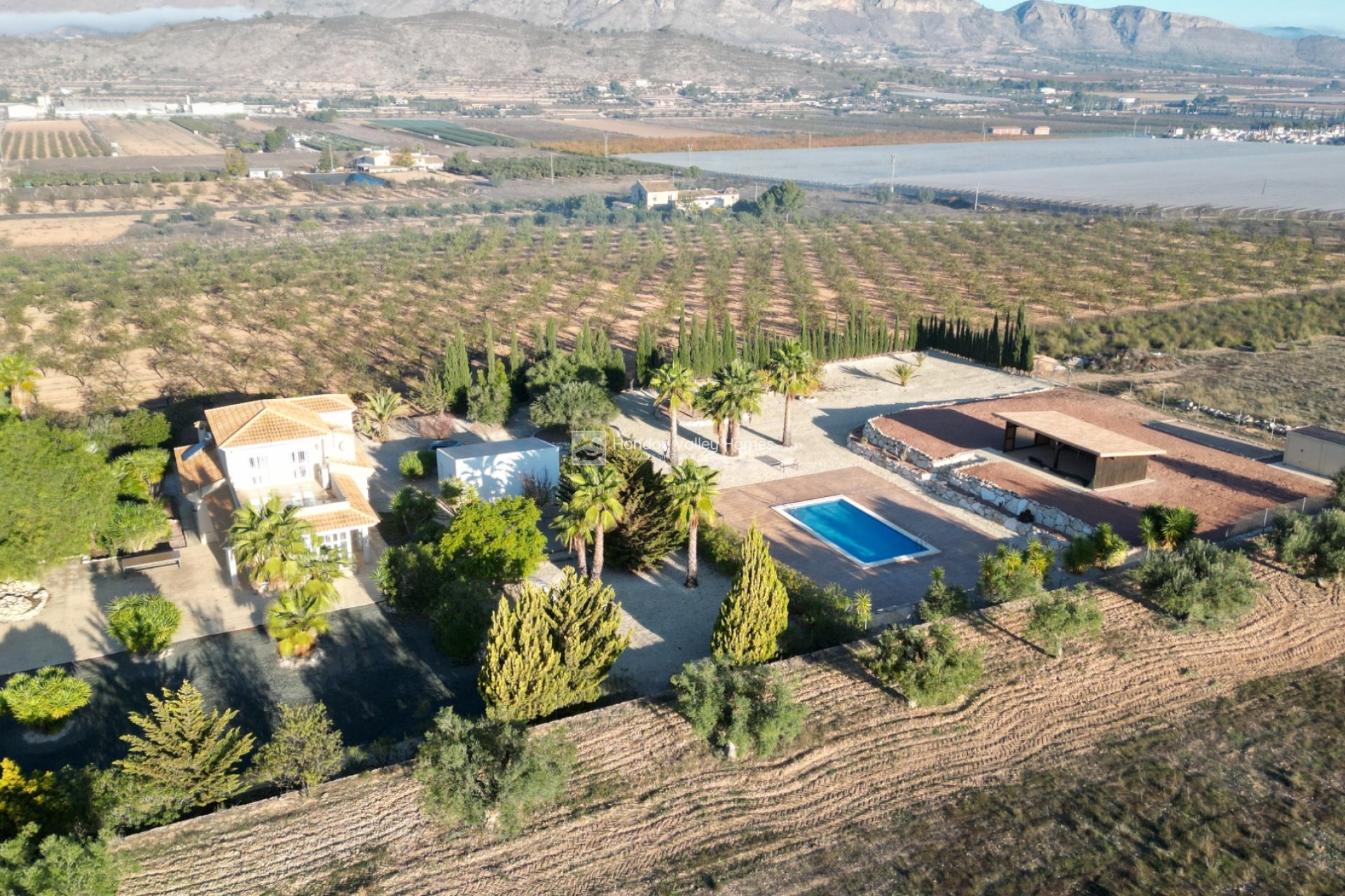Reventa - Villa - Detached - Hondón de las Nieves