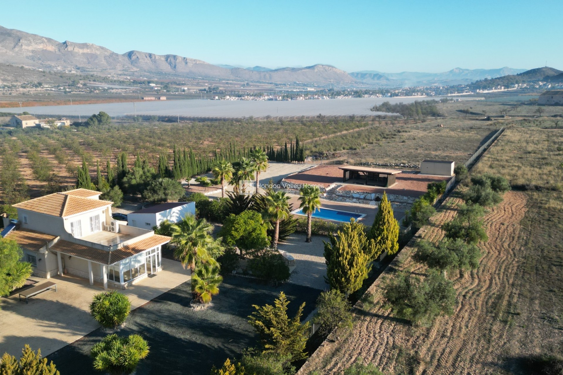 Reventa - Villa - Detached - Hondón de las Nieves