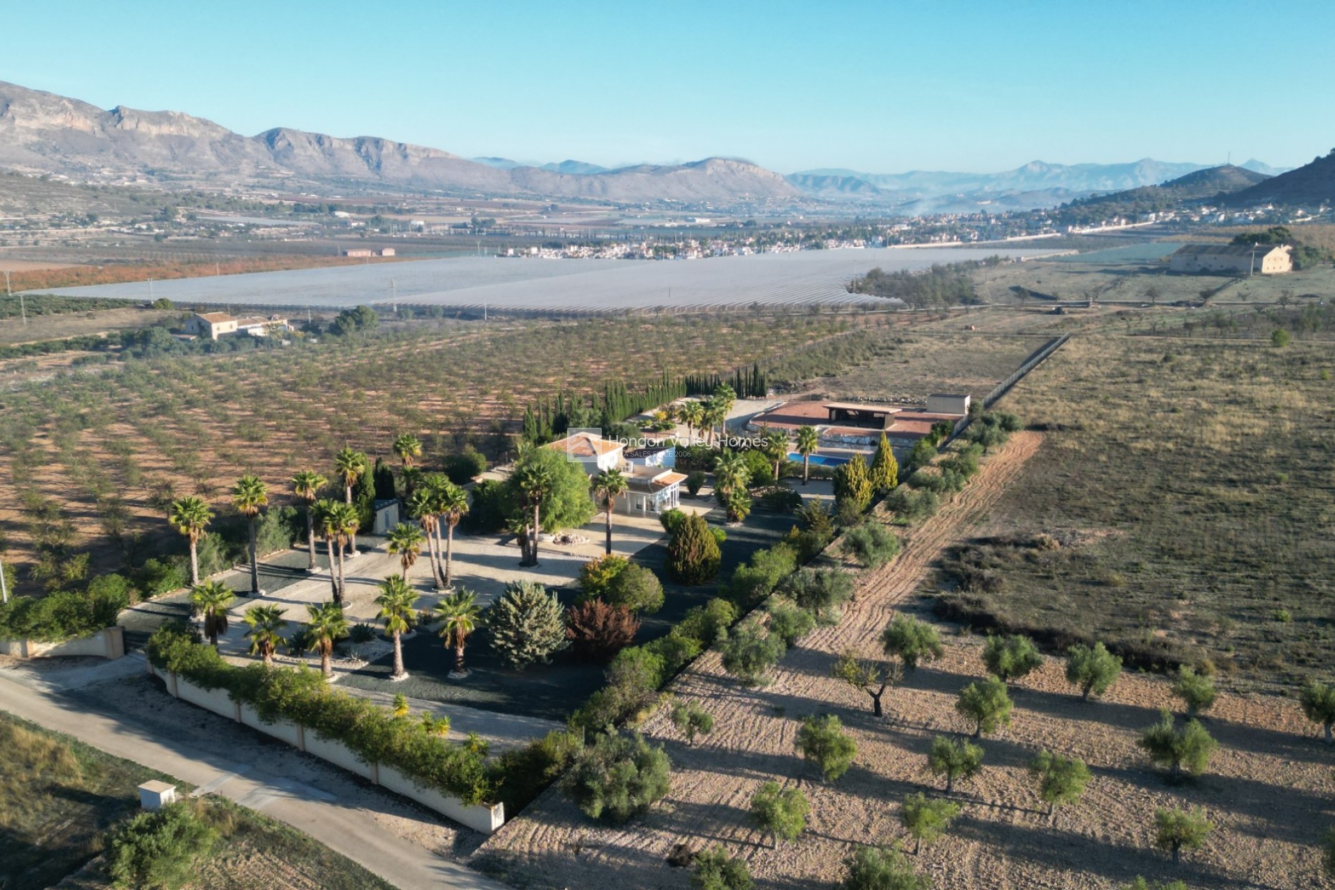 Reventa - Villa - Detached - Hondón de las Nieves